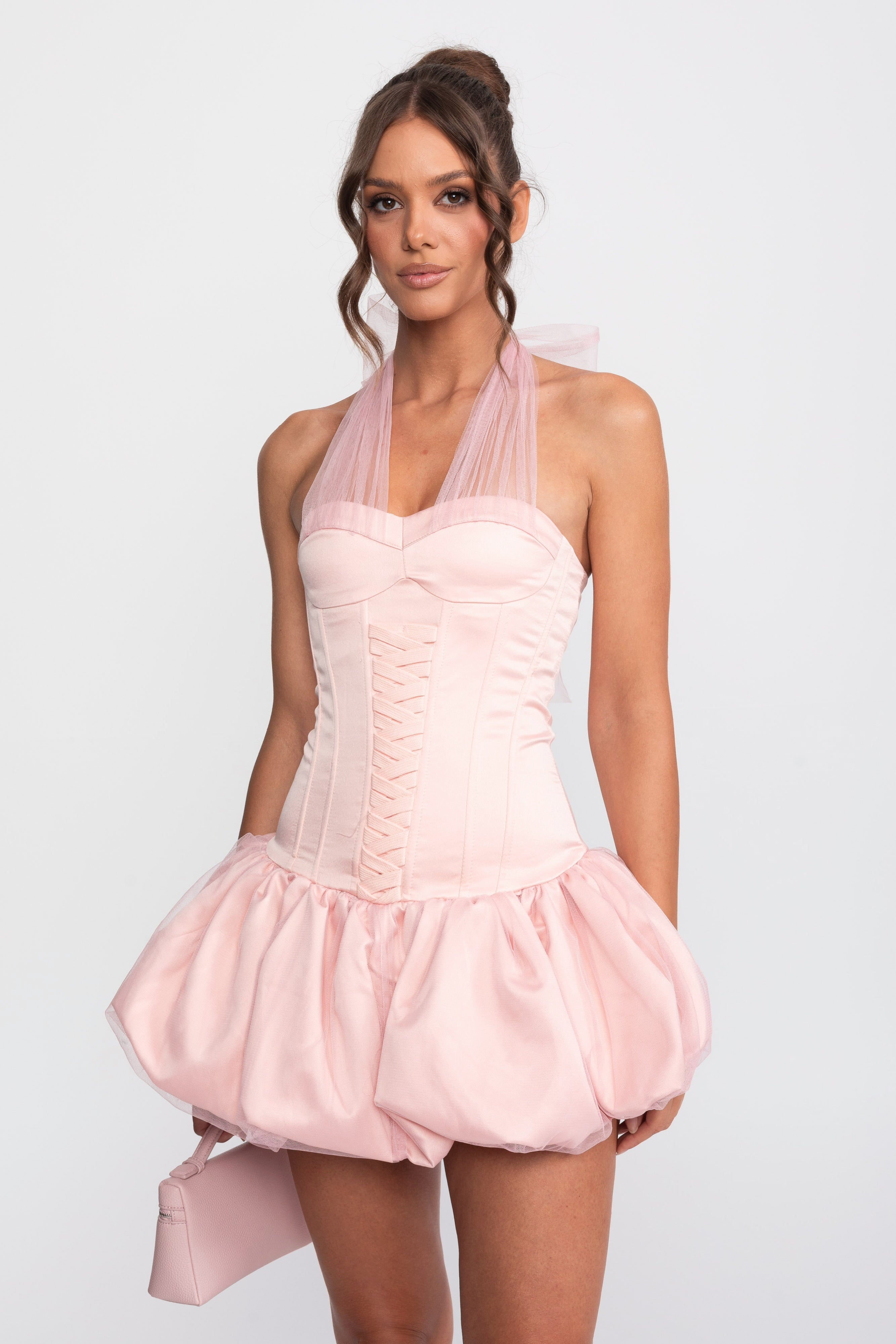 Rochie mini cu corset și tiv tip bubble, cu halter transparent și legături - Roz 