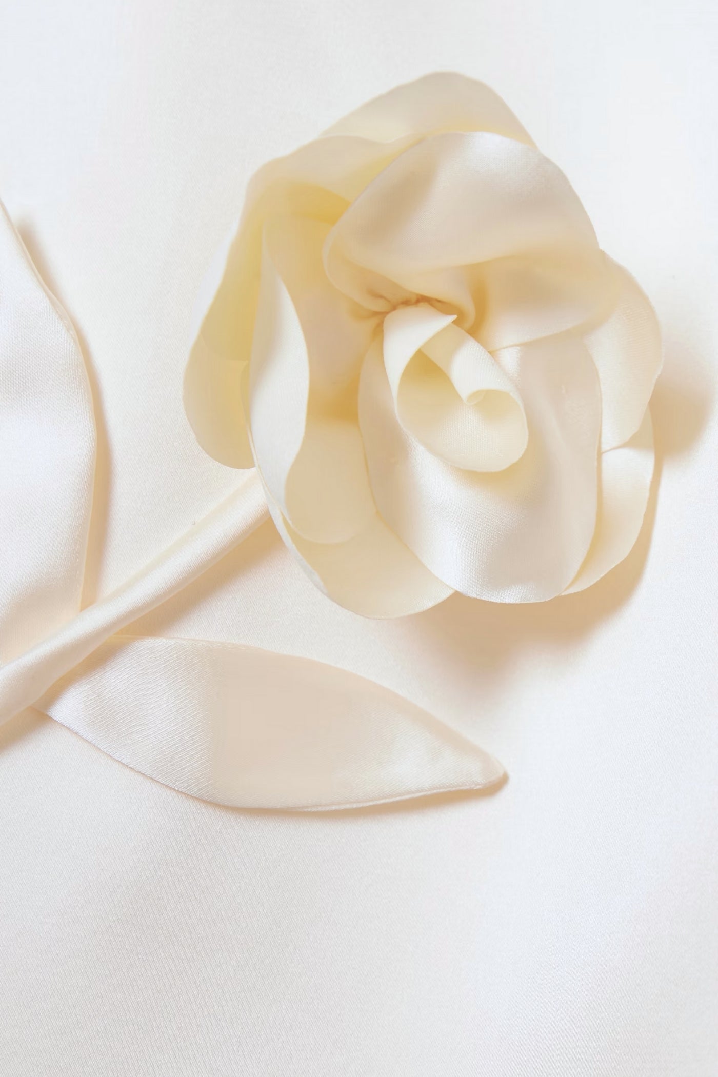 Fustă creion din tafta cu fundă și detalii florale - Ivoire 