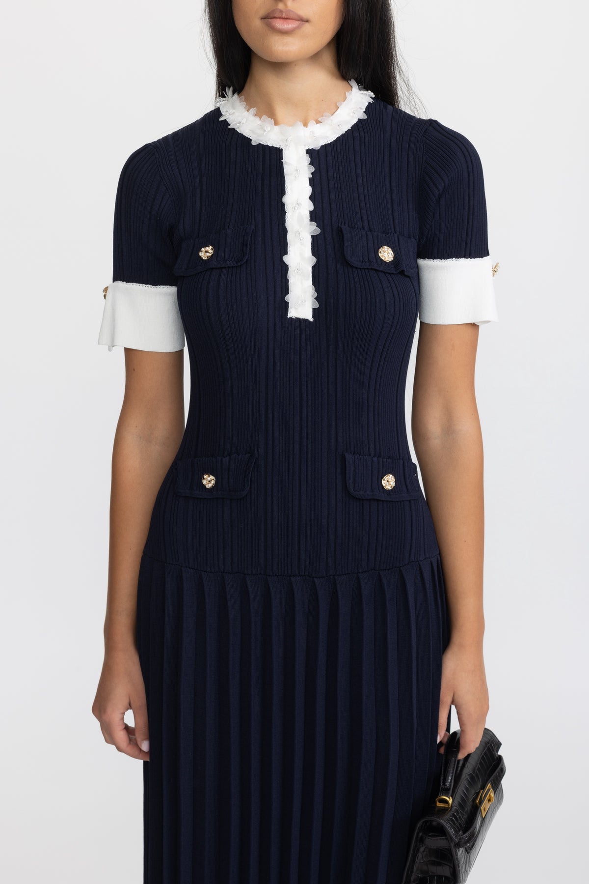 Rochie midi din tricot plisat cu volan la tiv - bleumarin 