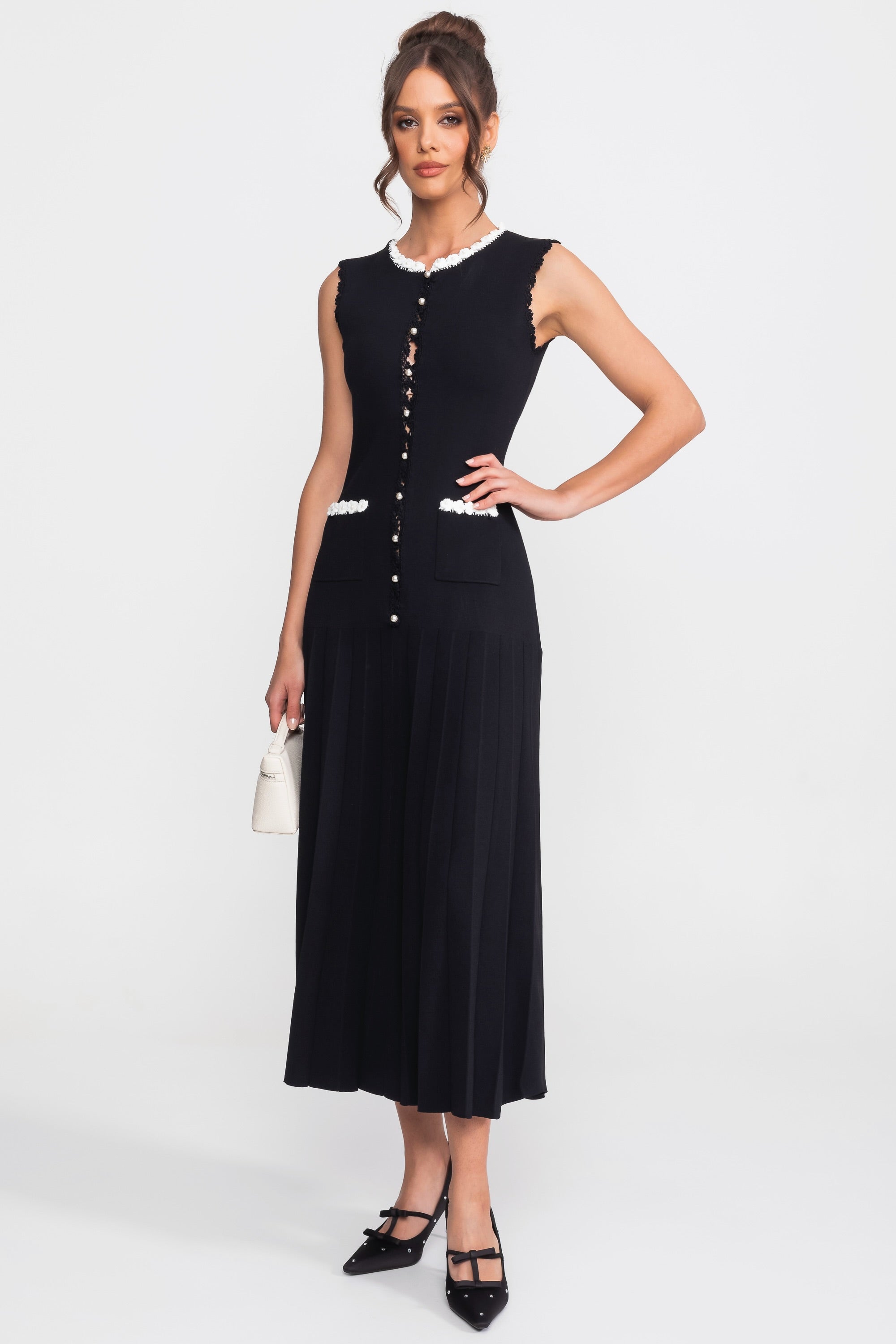 Sleeveless Midi Dress With Pearl Trim Details - Black