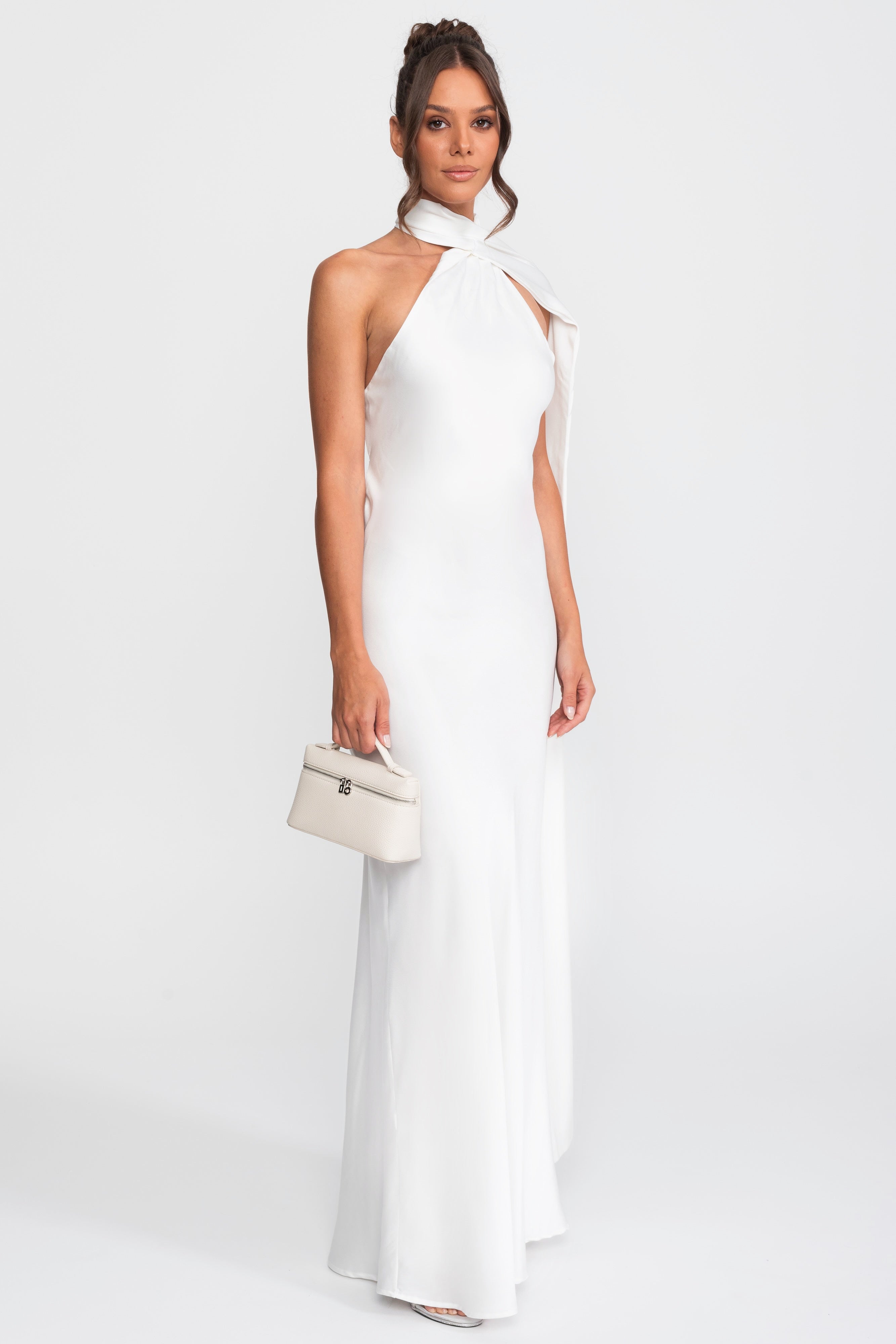 Rochie slip din satin cu halter răsucit și decolteu asimetric - Alb 