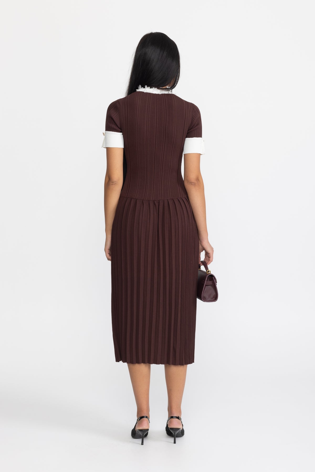 Rochie midi din tricot plisat cu volane decorative - Chocolate 