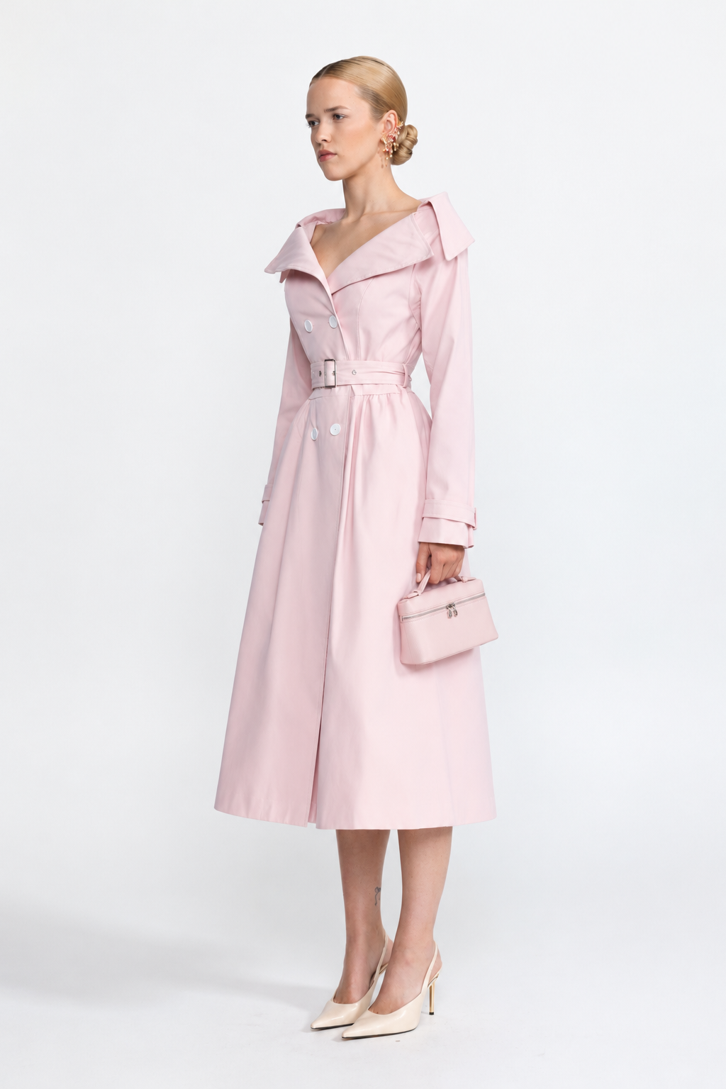Rochie trench roz, cu guler off-shoulder și cordon în talie 
