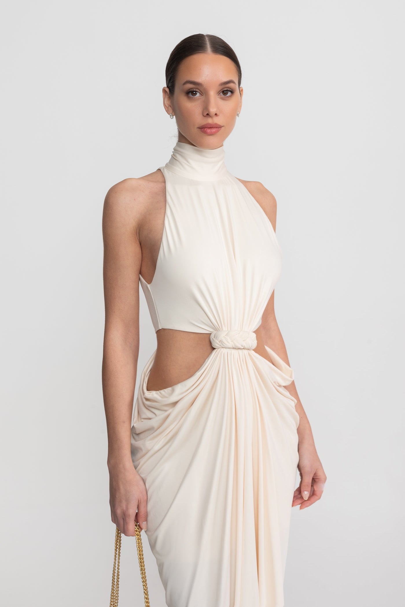 Rochie maxi cu guler înalt și halter, talie decupată cu noduri - Ivoire 