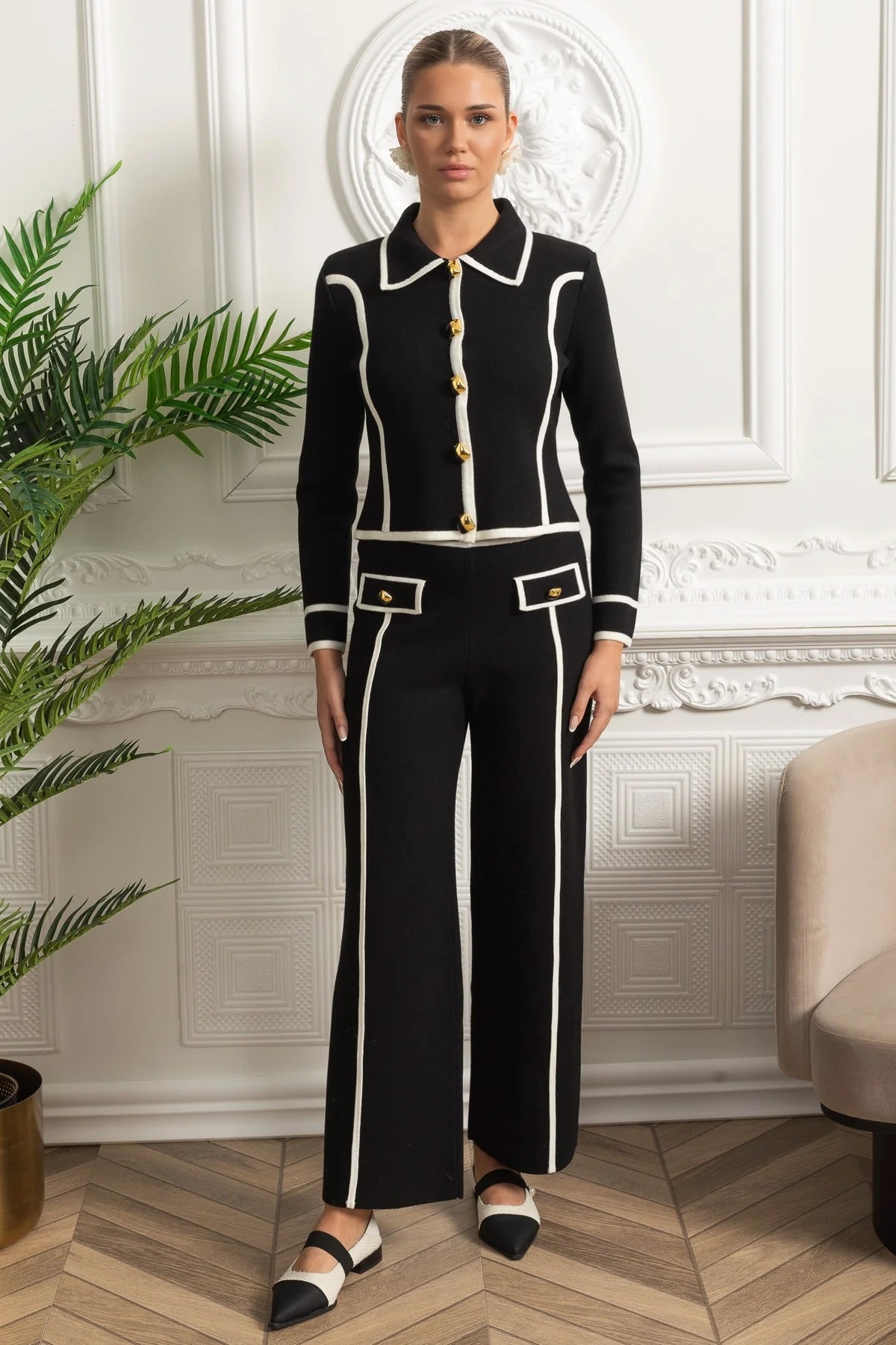 Tailored Ensemble With Contrasting Trim - Black