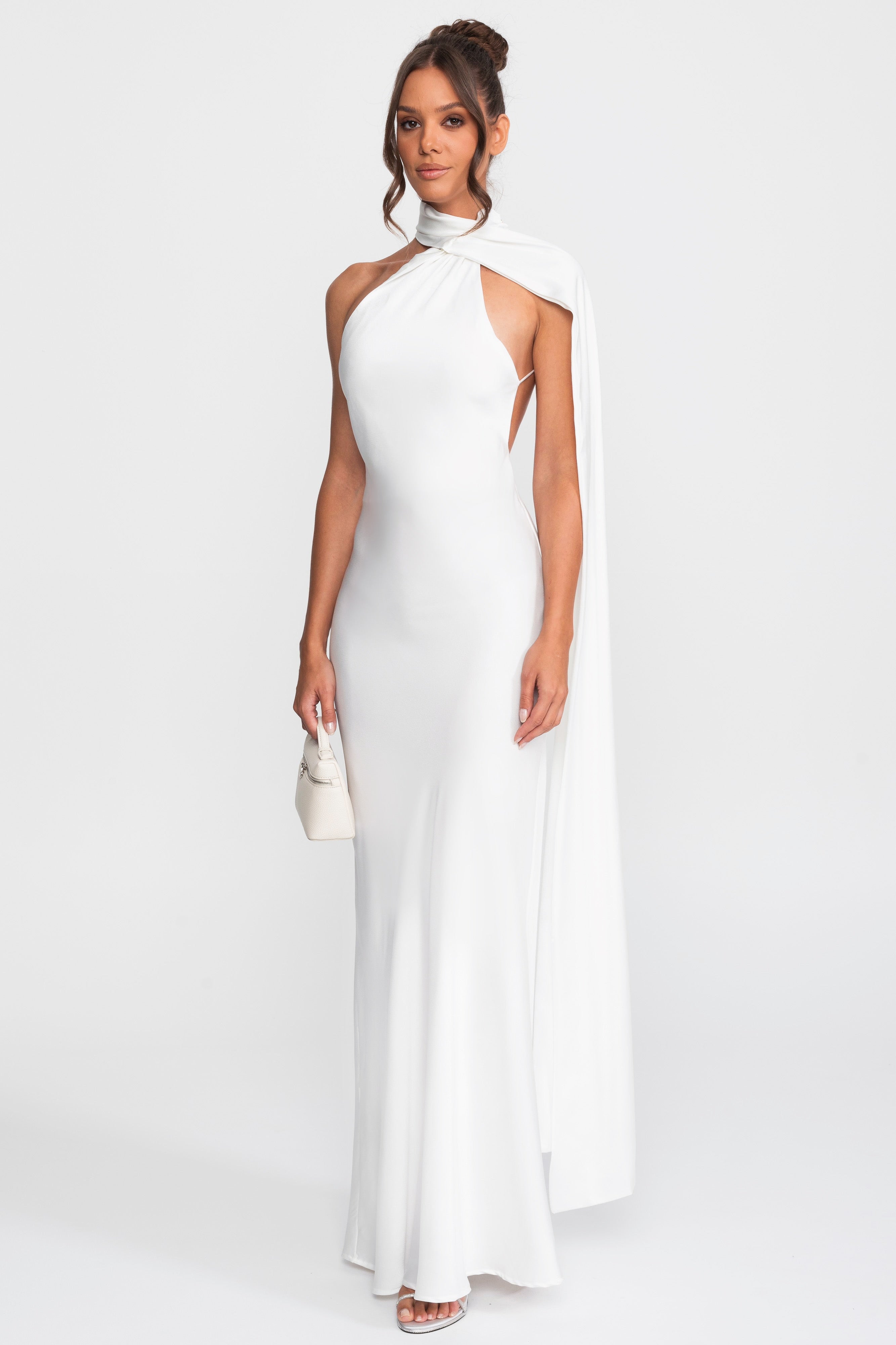 Rochie slip din satin cu halter răsucit și decolteu asimetric - Alb 