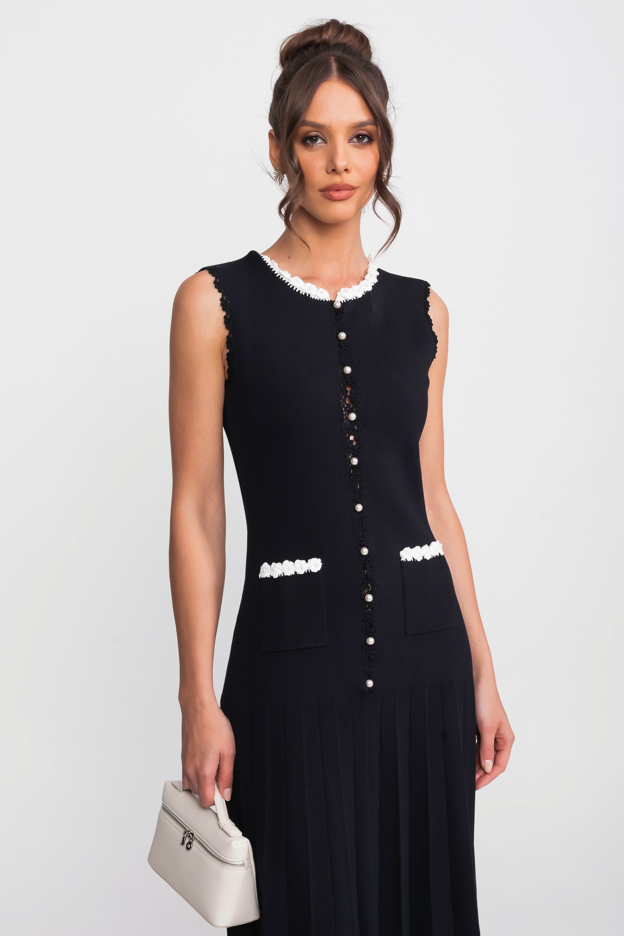 Sleeveless Midi Dress With Pearl Trim Details - Black