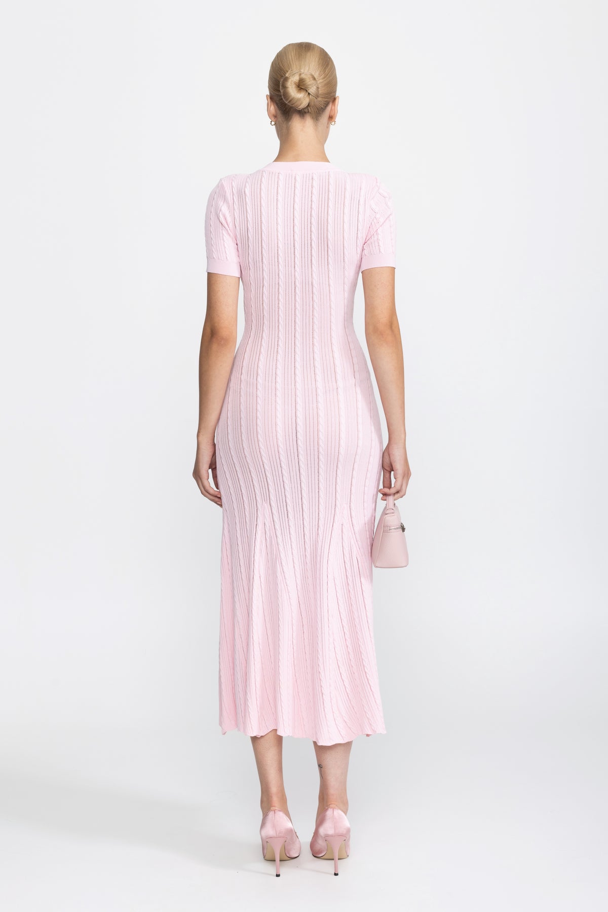 Rochie midi din tricot cu torsade și nasturi-bijuterie - Roz 