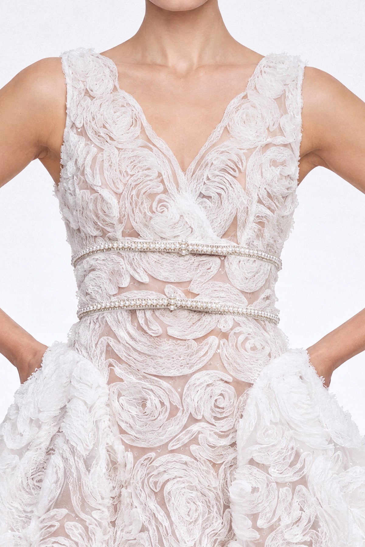 Rochie mini din tul cu broderie rozetă - Ivoire 