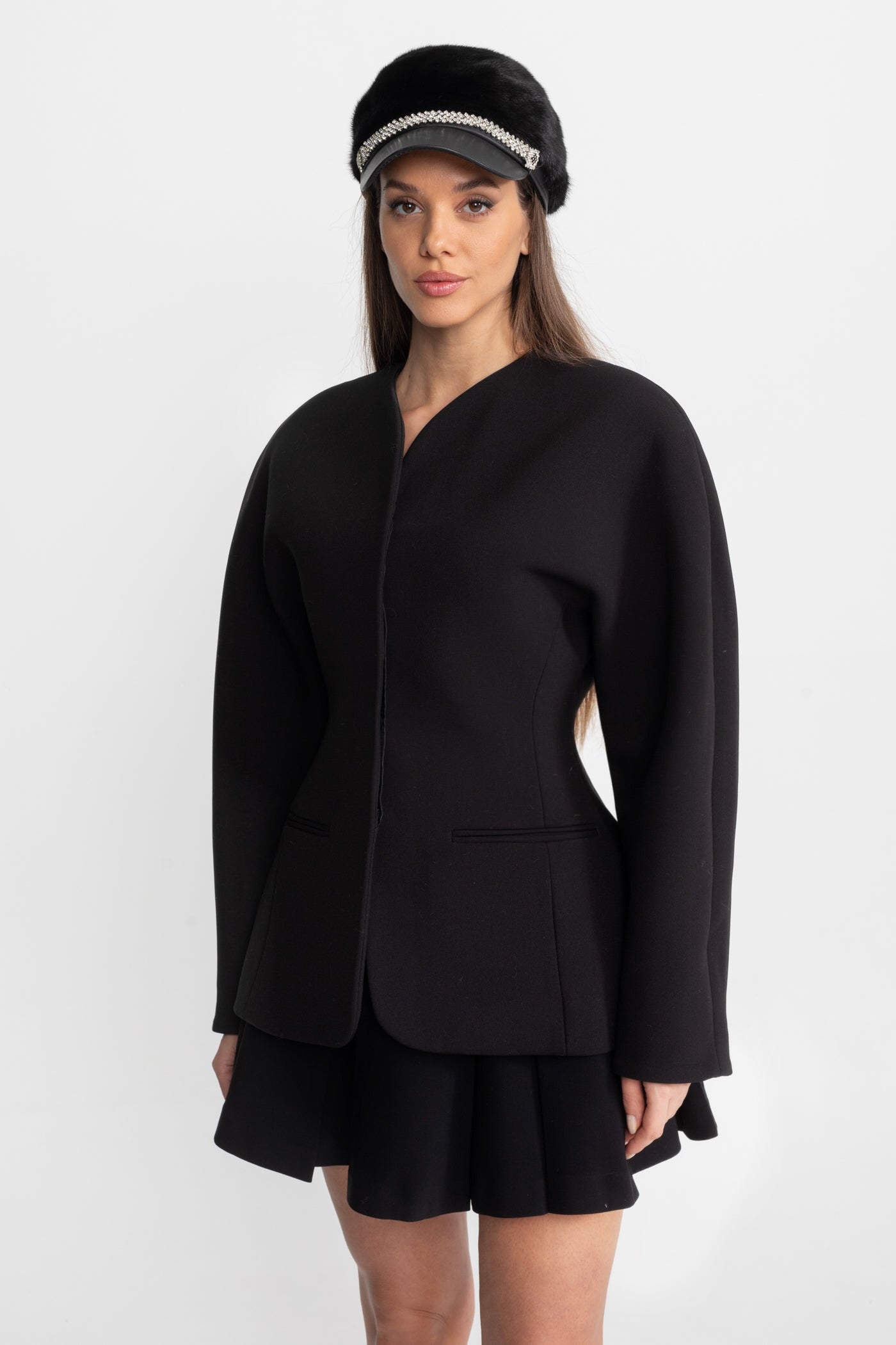 Sacou minimalist croit, cu design curat fără guler – Negru 