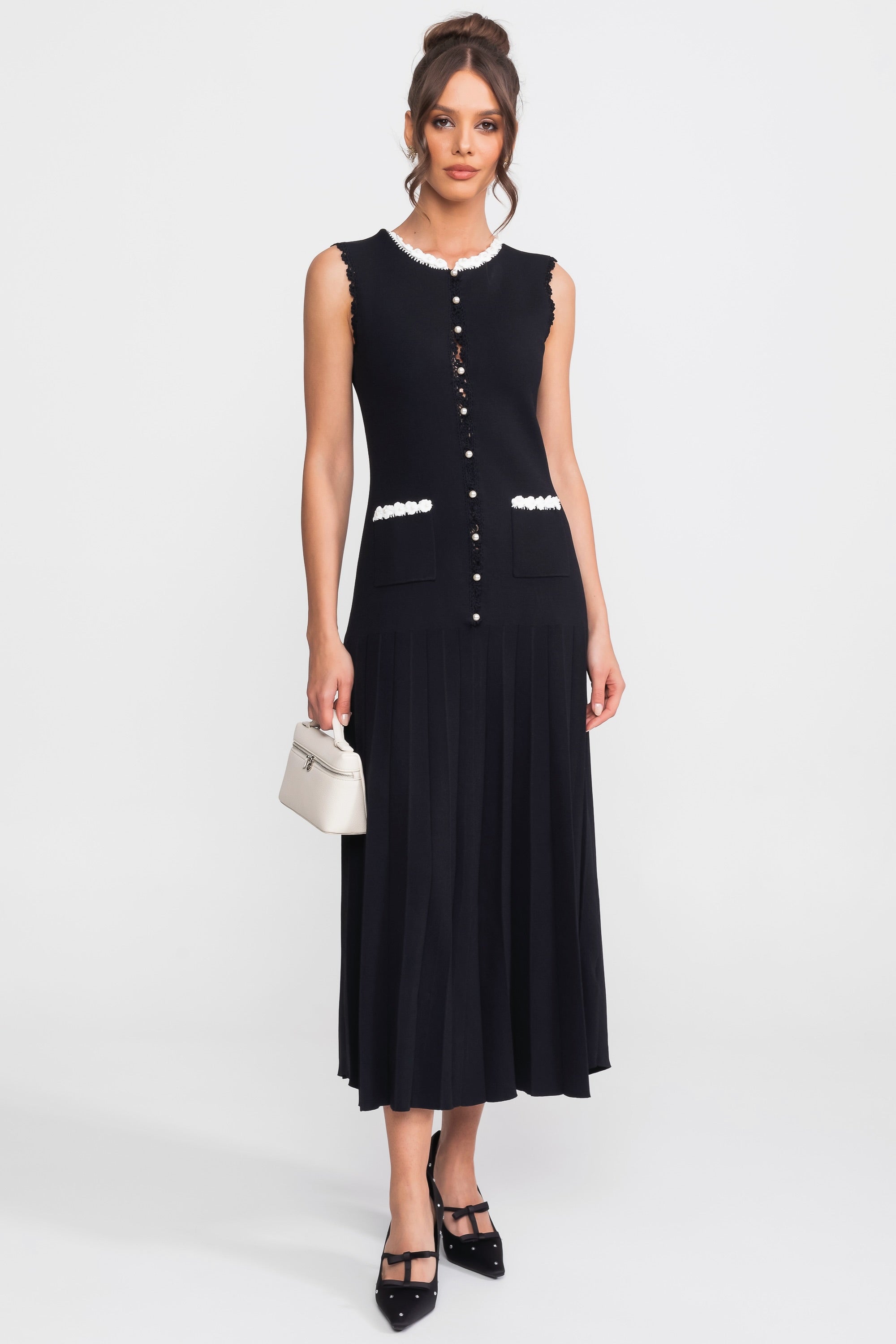 Sleeveless Midi Dress With Pearl Trim Details - Black