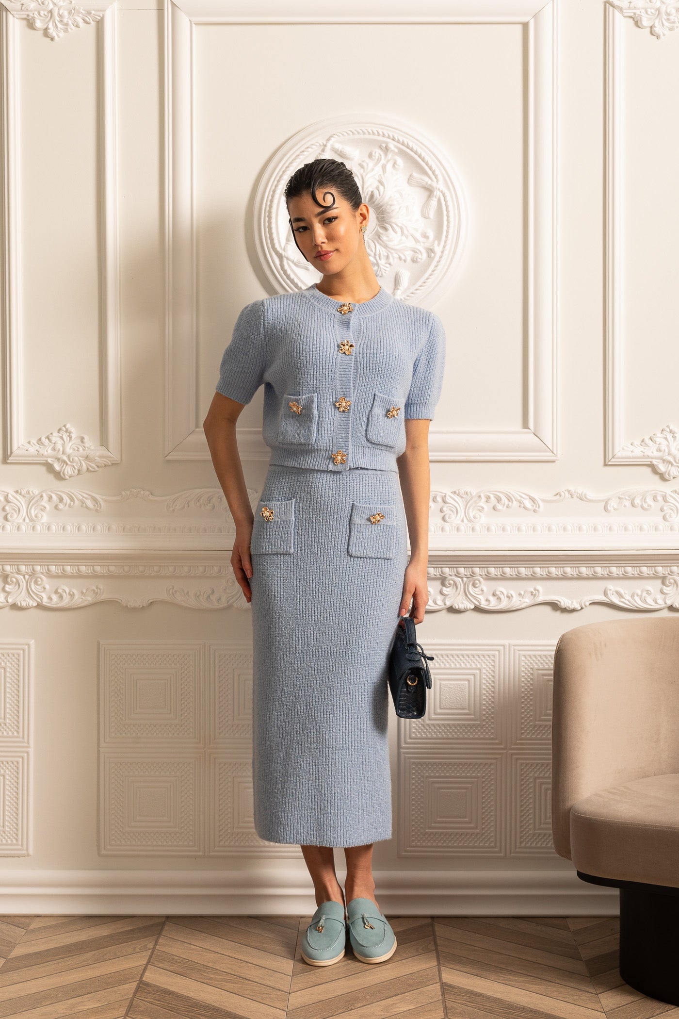 Elegant Knit Set With Front Pockets And Gold Buttons - Blue
