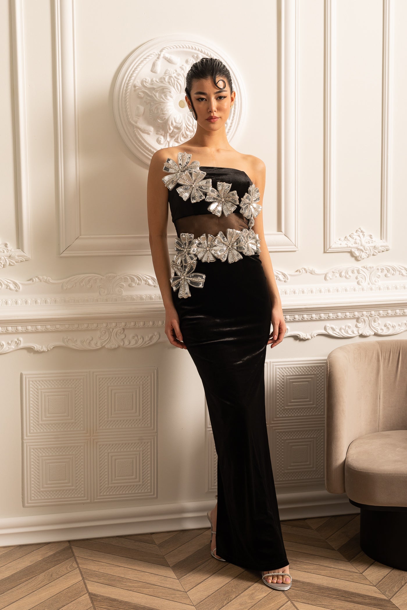 Elegant Dress With Silver Flower Accents And Maxi Skirt - Black