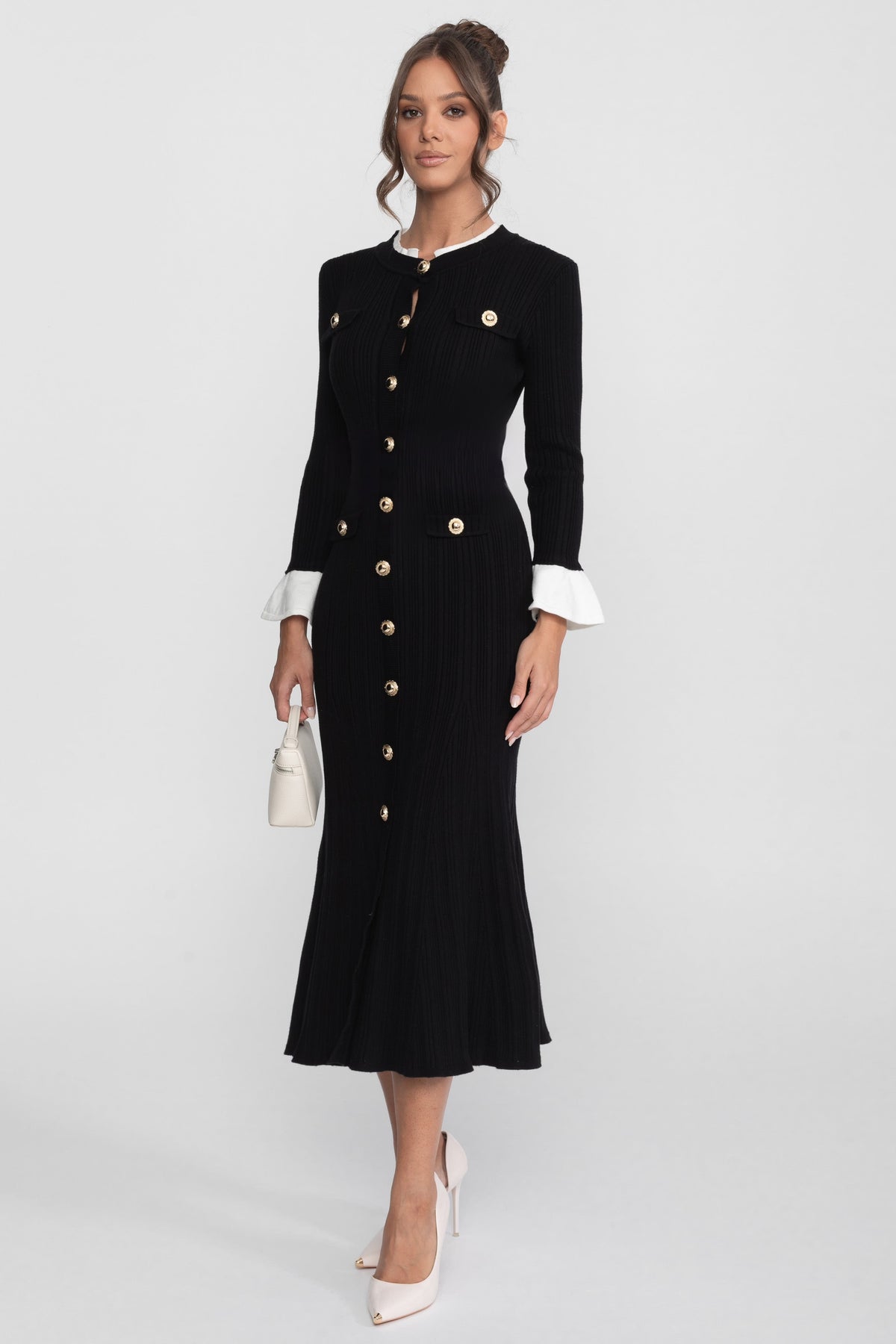 Rochie midi tricotată cu model ribbed, cu manșete și guler albe - Negru 
