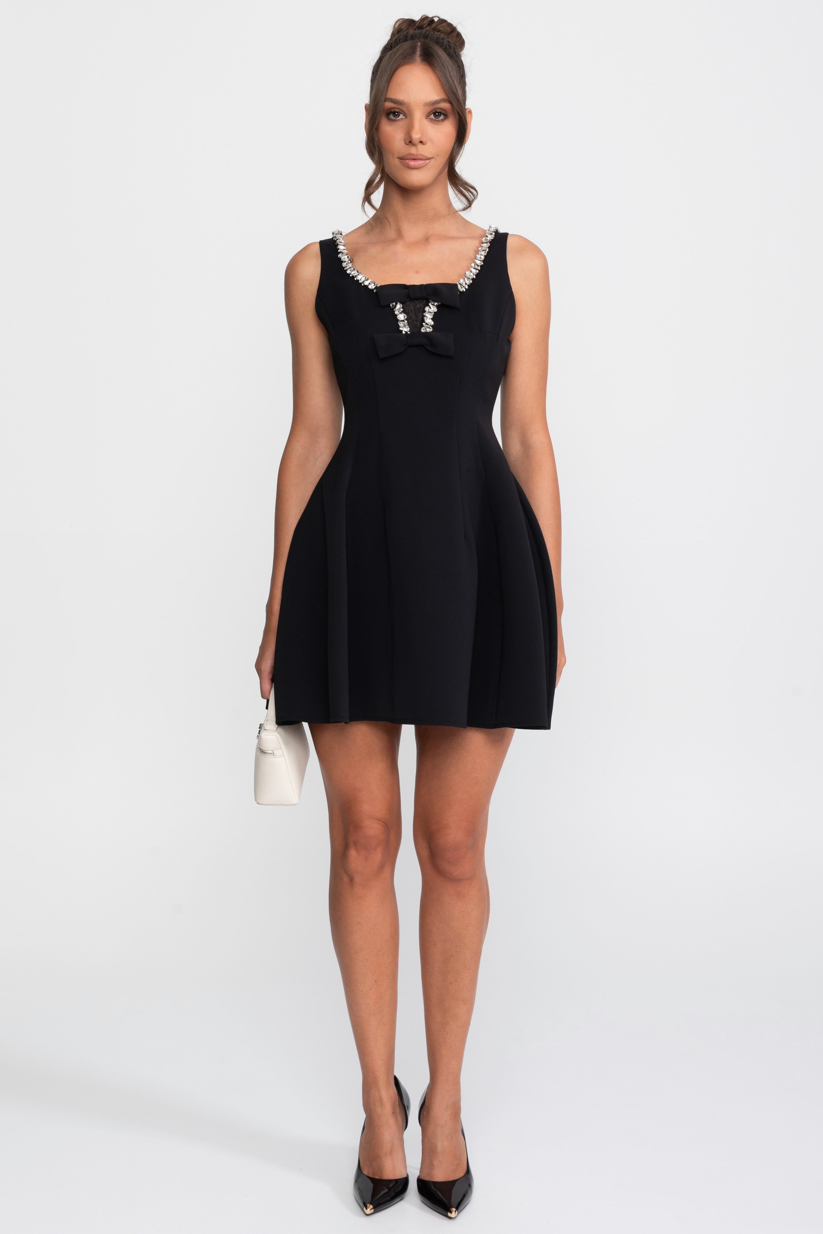 Rochie mini fit-and-flare cu garnitură de cristale și funde la piept - Negru 