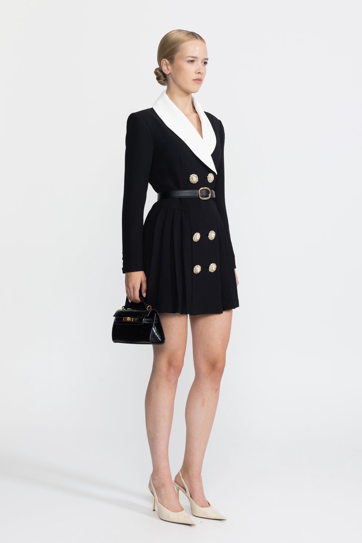 Rochie mini tip blazer cu revere contrastante, cordon și pliuri - Negru 