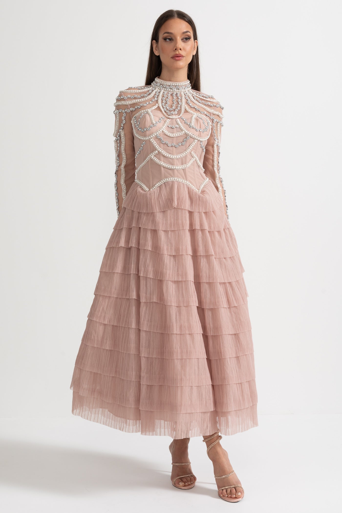 Rochie elegantă cu mâneci lungi, fustă cu volane stratificate și ornamente sclipitoare intricate - Roz 