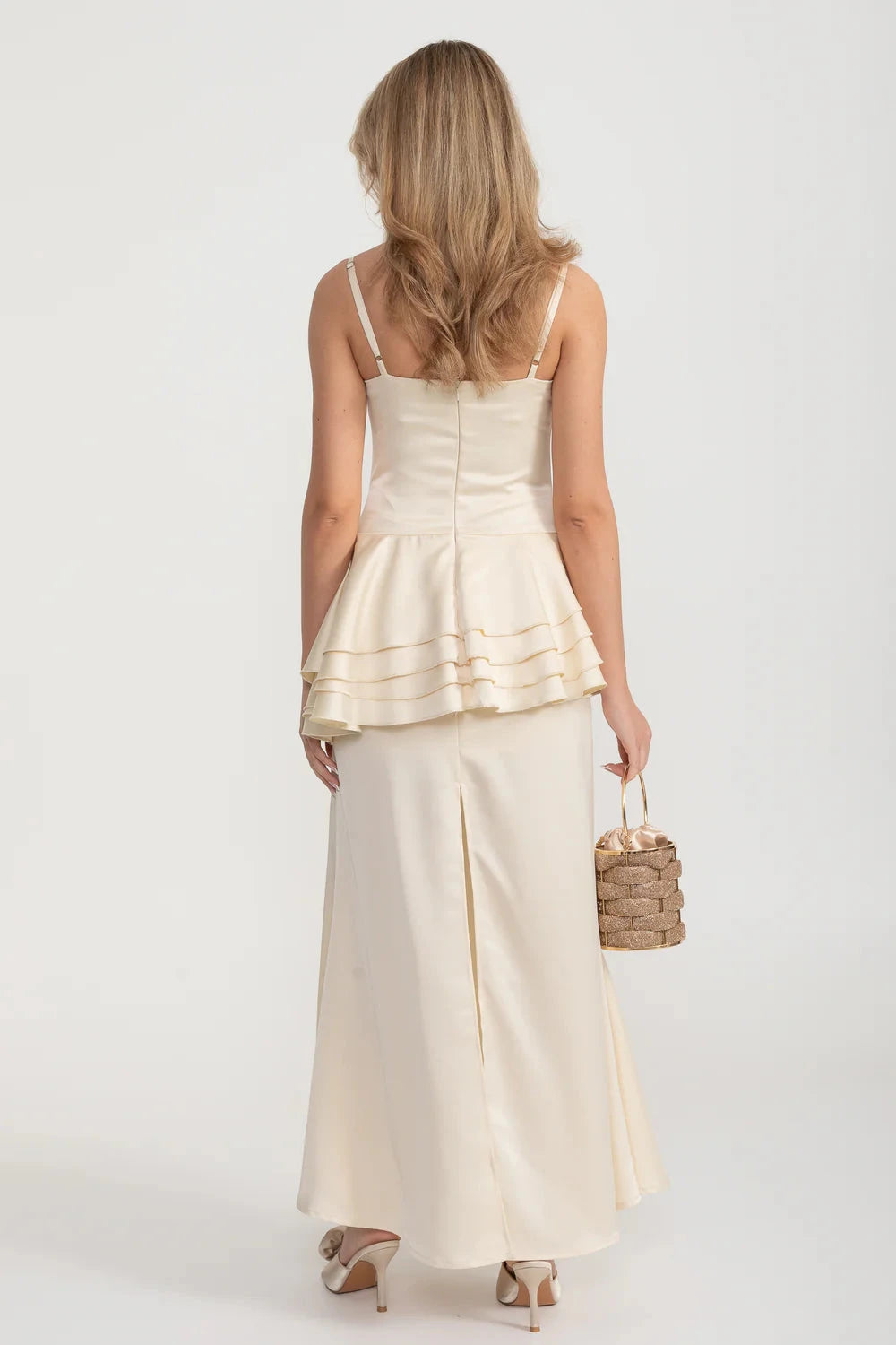 Sleeveless Satin Gown With Layered Peplum Waistline - Ivoire