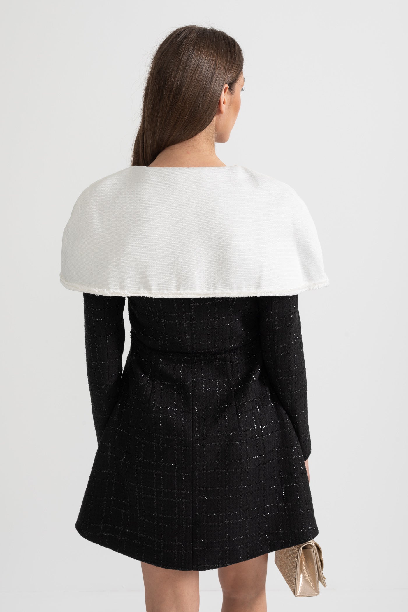 Rochie din tweed texturat cu mâneci lungi și clapete mari distinctive pe umeri - Negru 