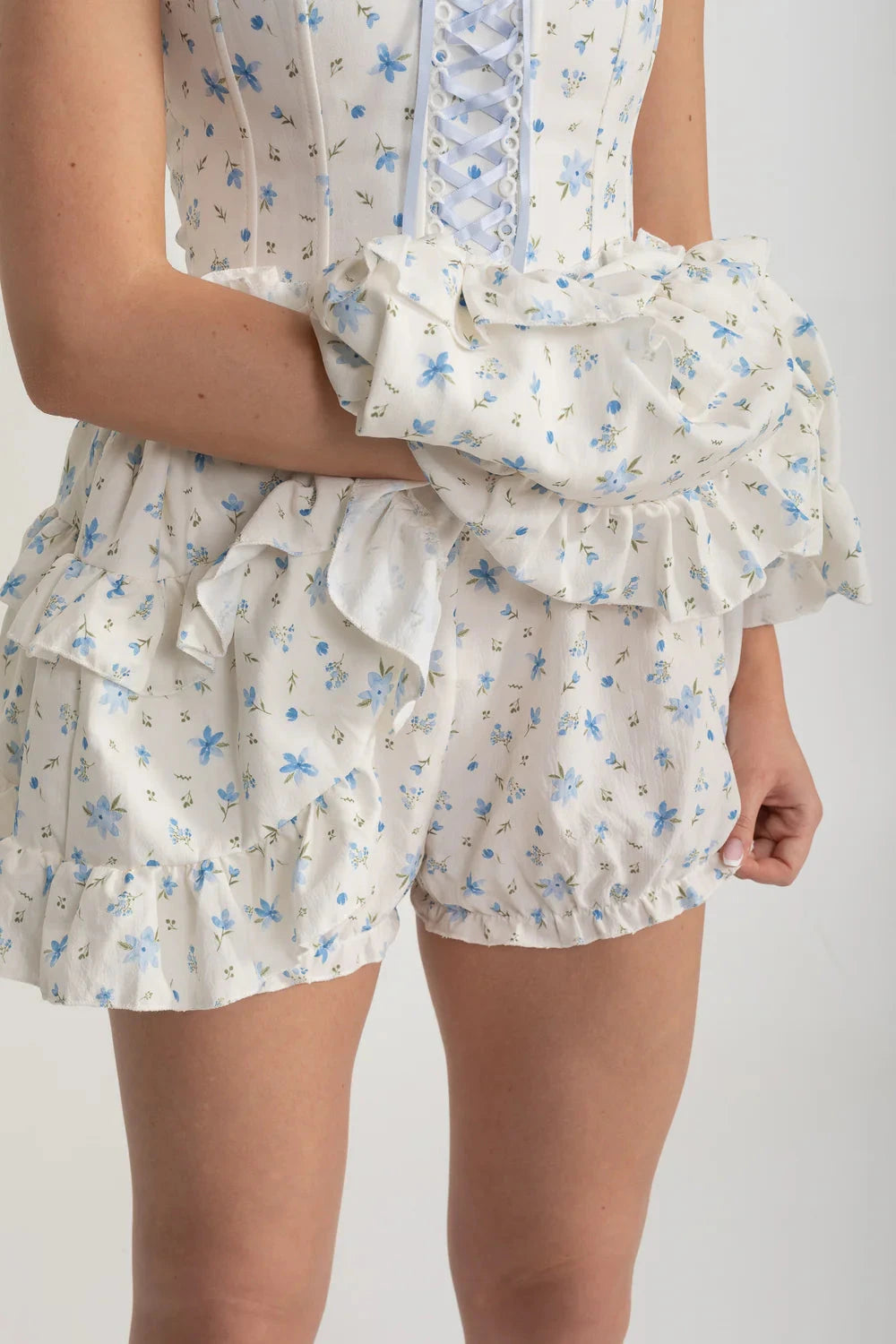 Rochie Mini Corset cu Detaliu de Șiret cu Panglică și Fustă Volanată Multistratificată - Alb/Blue 