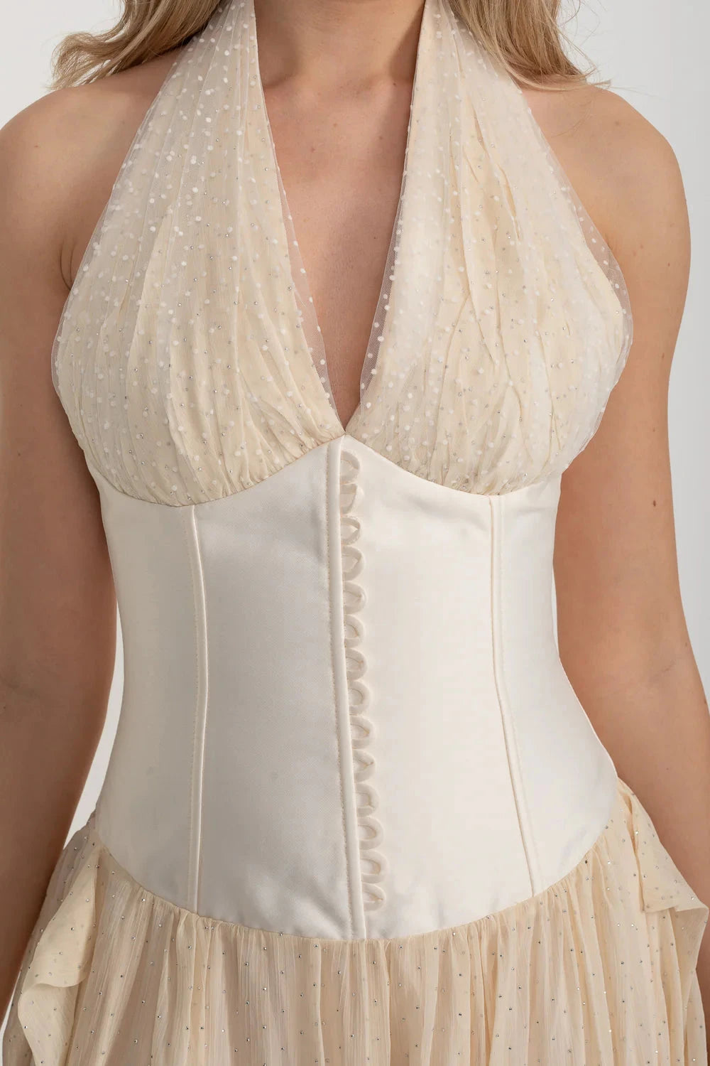 Rochie Elegantă cu Corset Conformă și Fustă Maxi Fluidă - Ivoire 