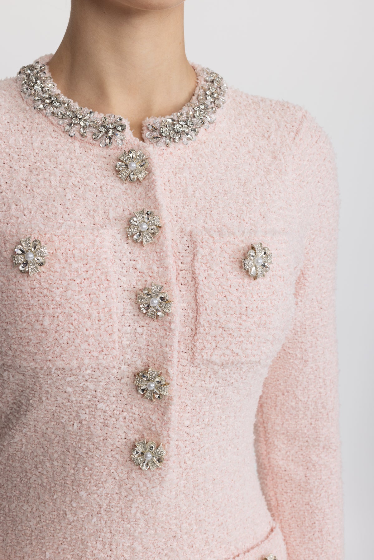 Rochie mini din tricot bouclé cu ornamente din cristale - roz 