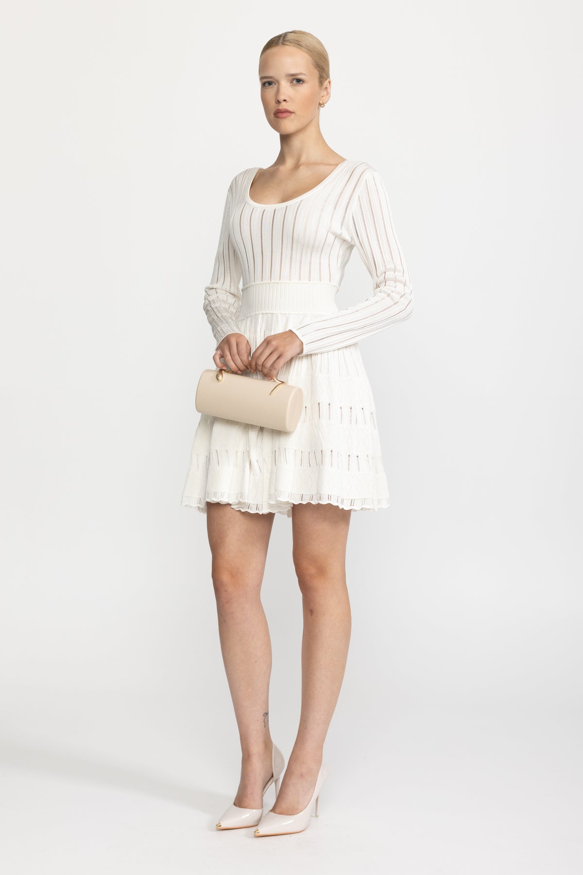 Rochie mini skater din tricot ladder, cu decolteu scoop - Alb 