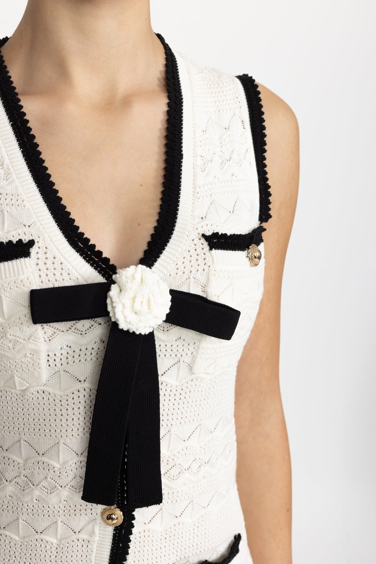Bow Detail Crochet Knit Sleeveless Mini Dress - White