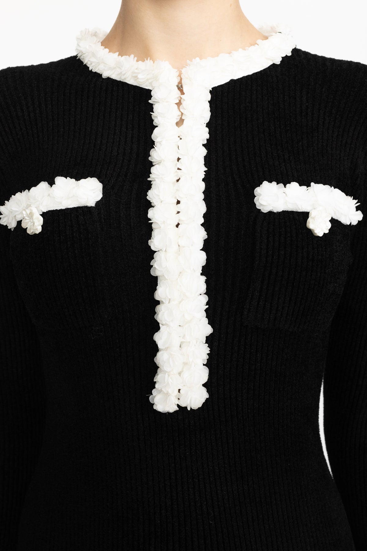 Rochie midi din tricot chenille cu garnitură bobble contrastantă - negru 