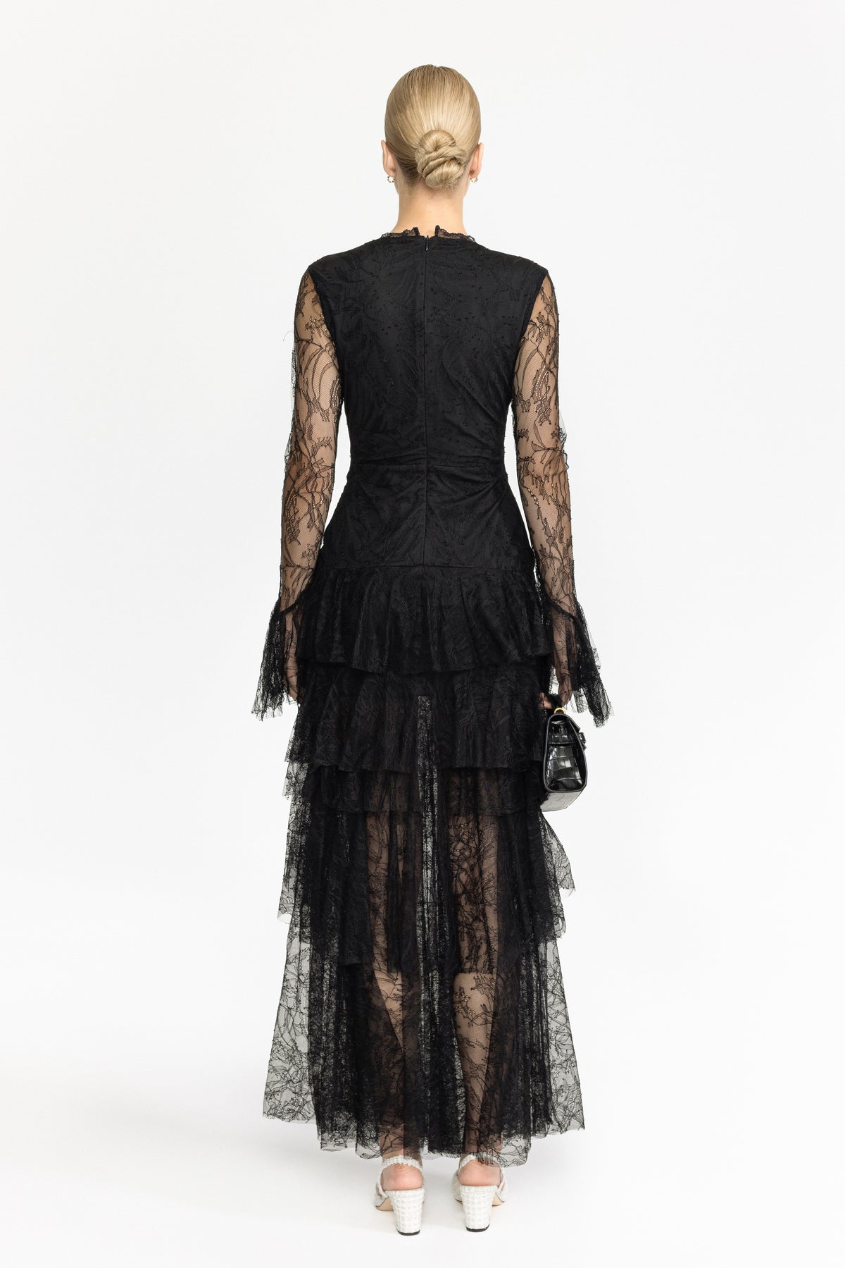 Rochie maxi în straturi din dantelă Chantilly - negru 