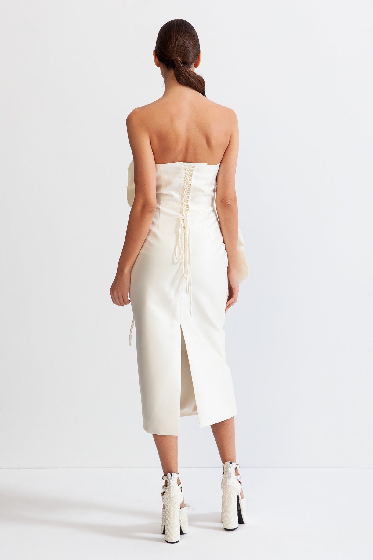 Rochie midi cu design floral voluminos 3D - Ivoire 