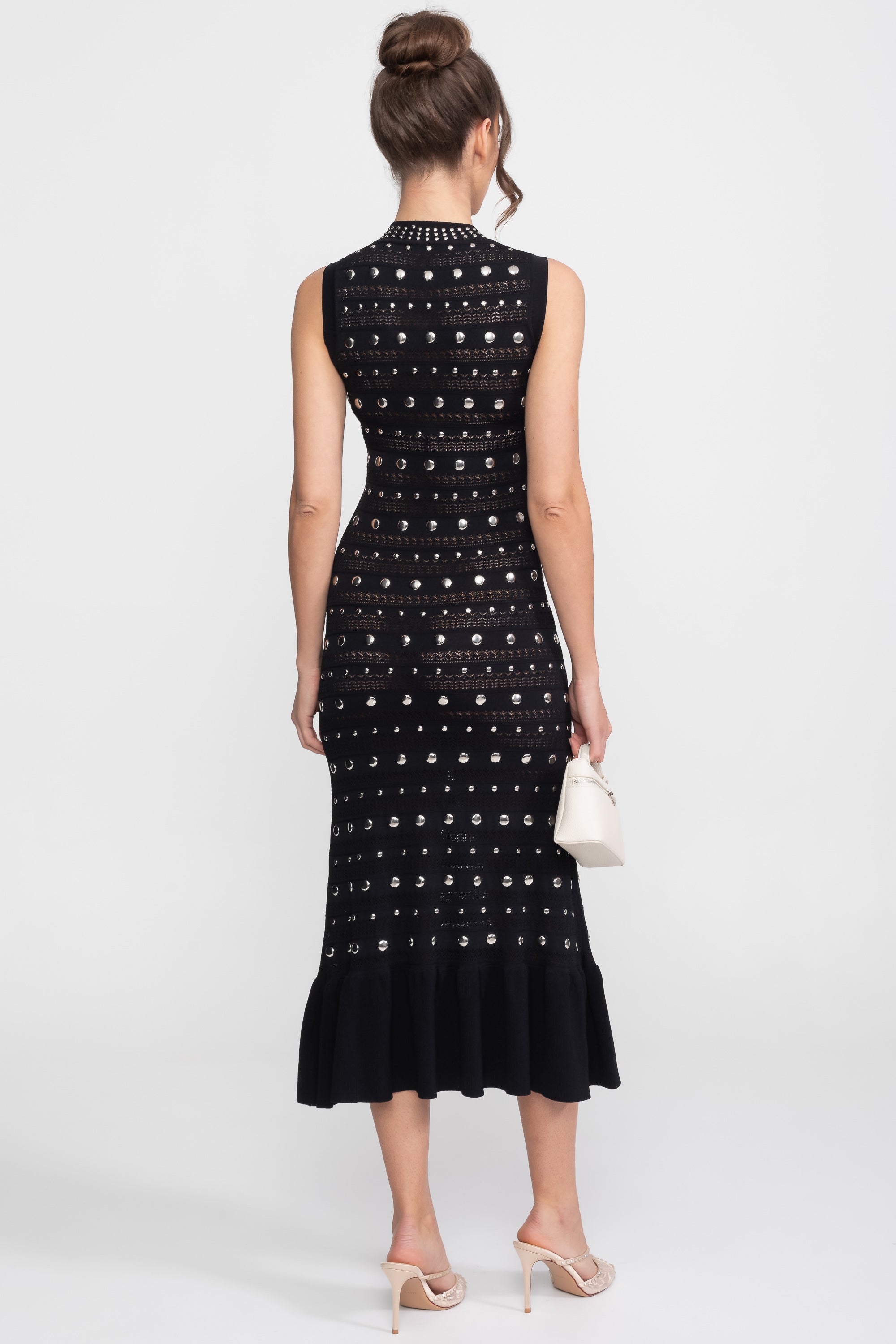 Rochie midi din tricot, împodobită, cu guler înalt și tiv cu volane - Negru 