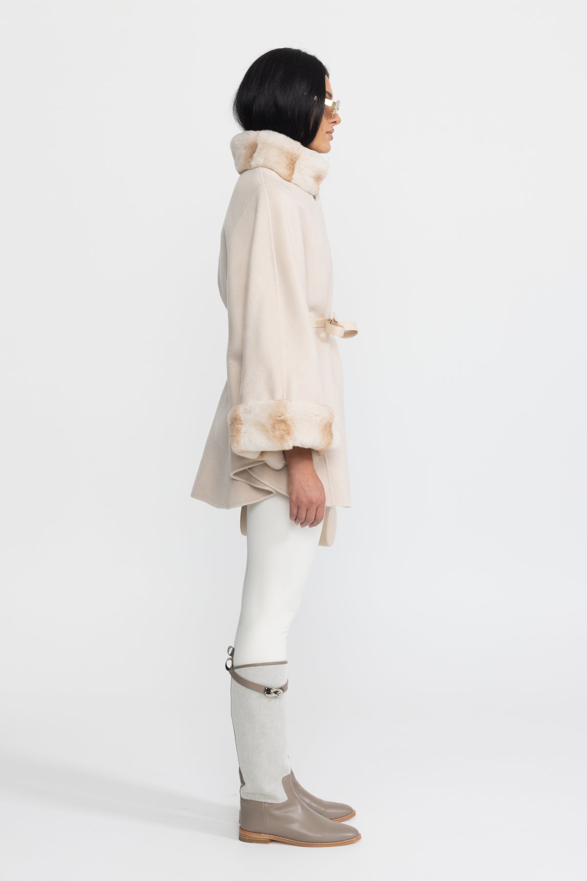 Belted Wool&Cashmere Cape Coat with Chinchilla Rex Fur Collar and Cuffs - Ivoire