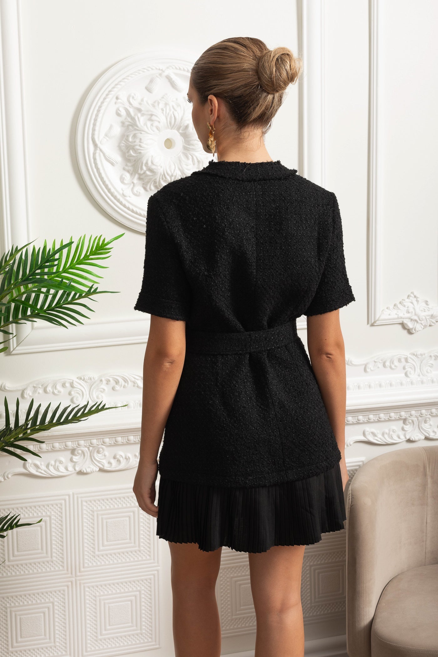 Rochie mini Bouclé cu talie accentuată cu curea și tiv plisat - Negru 