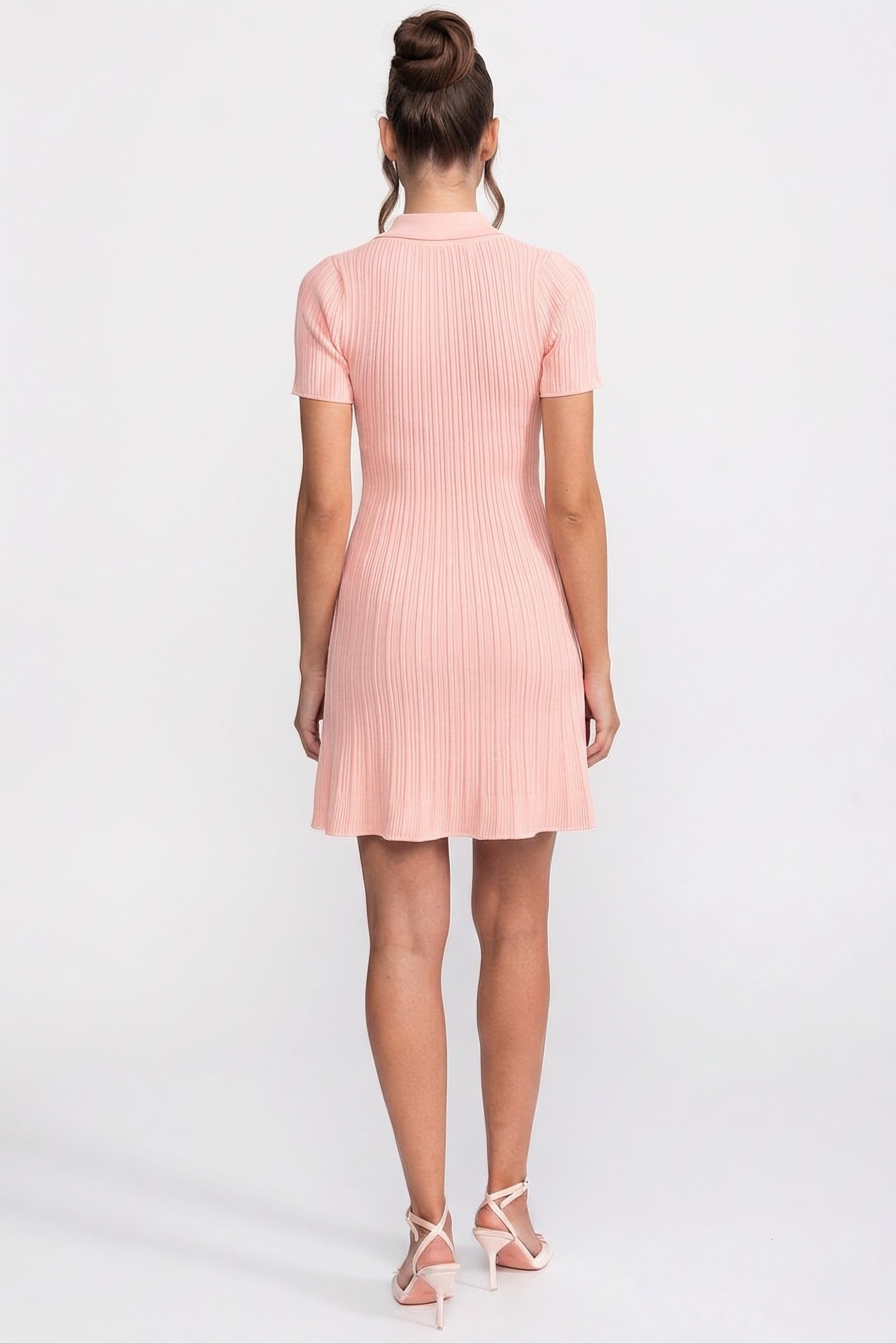 Rochie mini tricotată cu nervuri și nasturi în față - Peach 