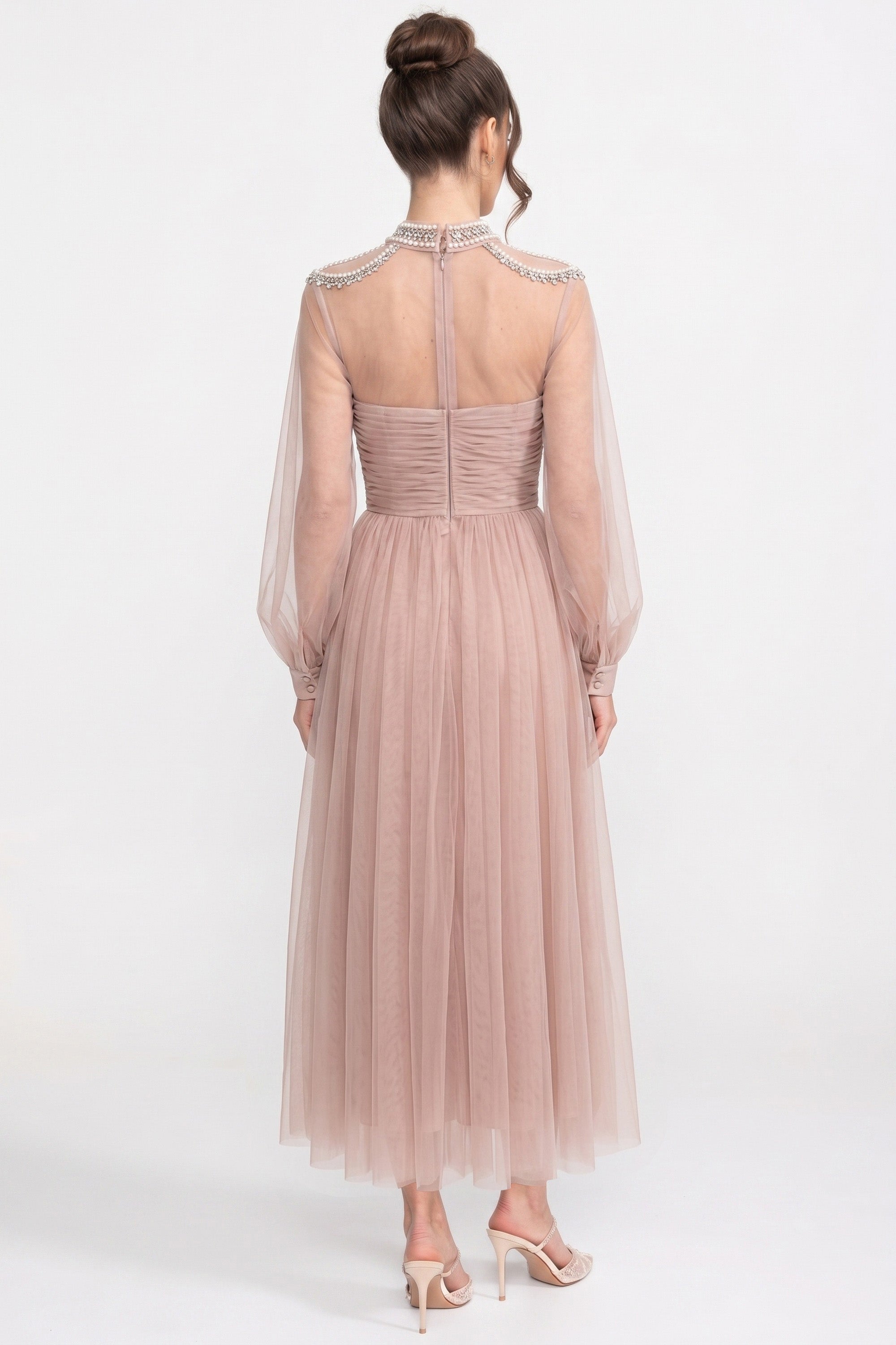 Rochie Elegantă cu Mâneci Lungi, Guler Înalt și Corp Plisat - Peach 