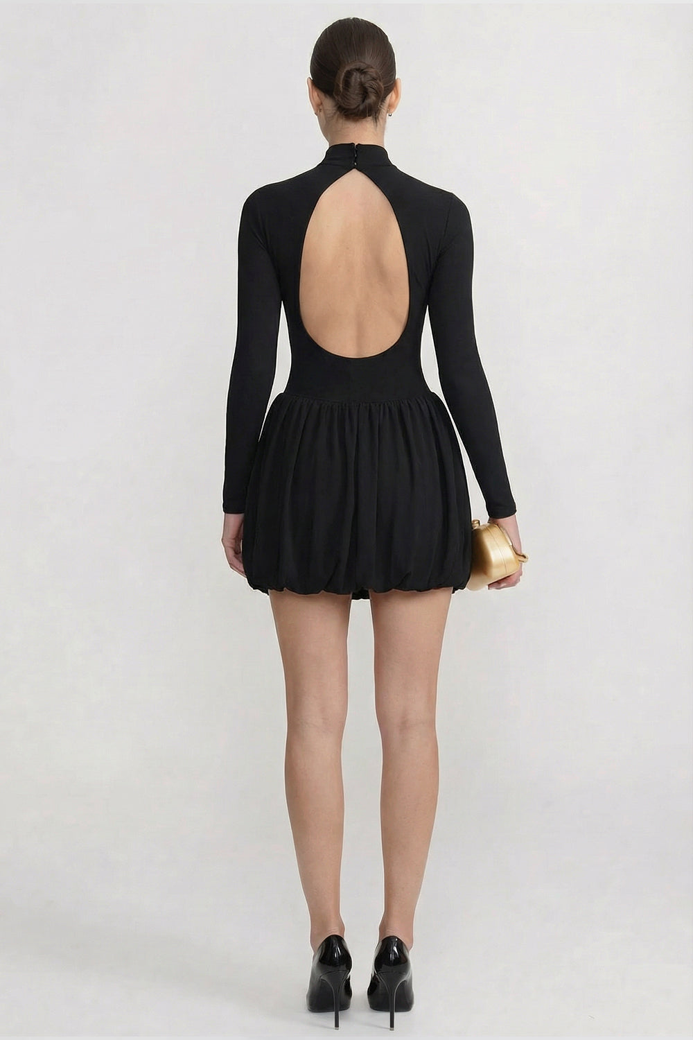 Rochie Mini cu Mâneci Lungi și Fustă Buclată Drapată - Negru 