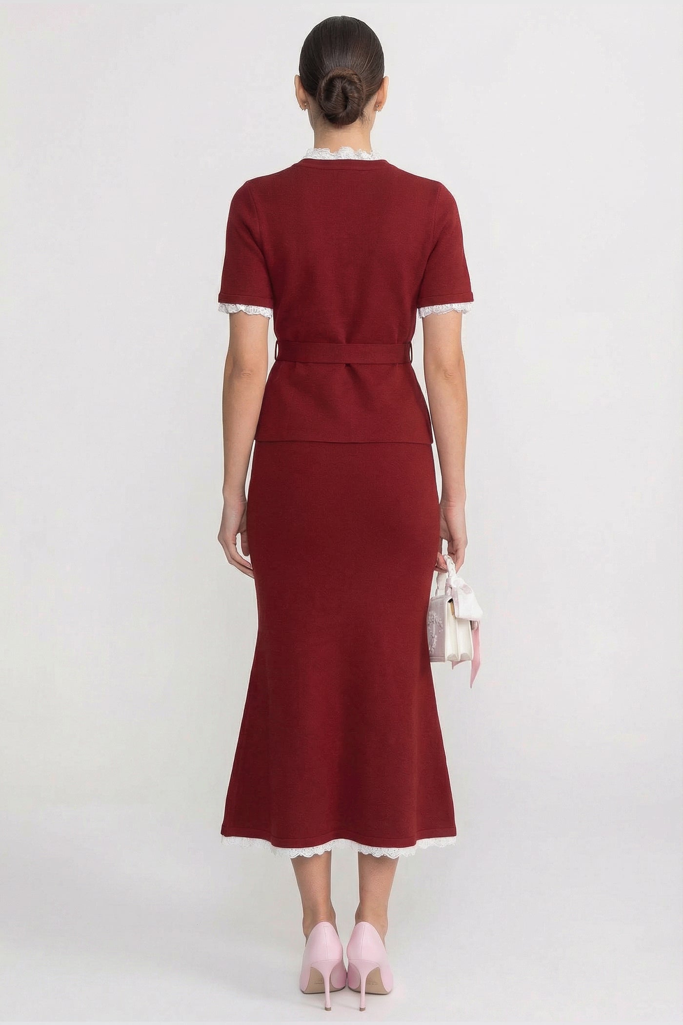 Set cu mânecă scurtă, talie peplum și curea cu nasturi de cristal - Burgundy 