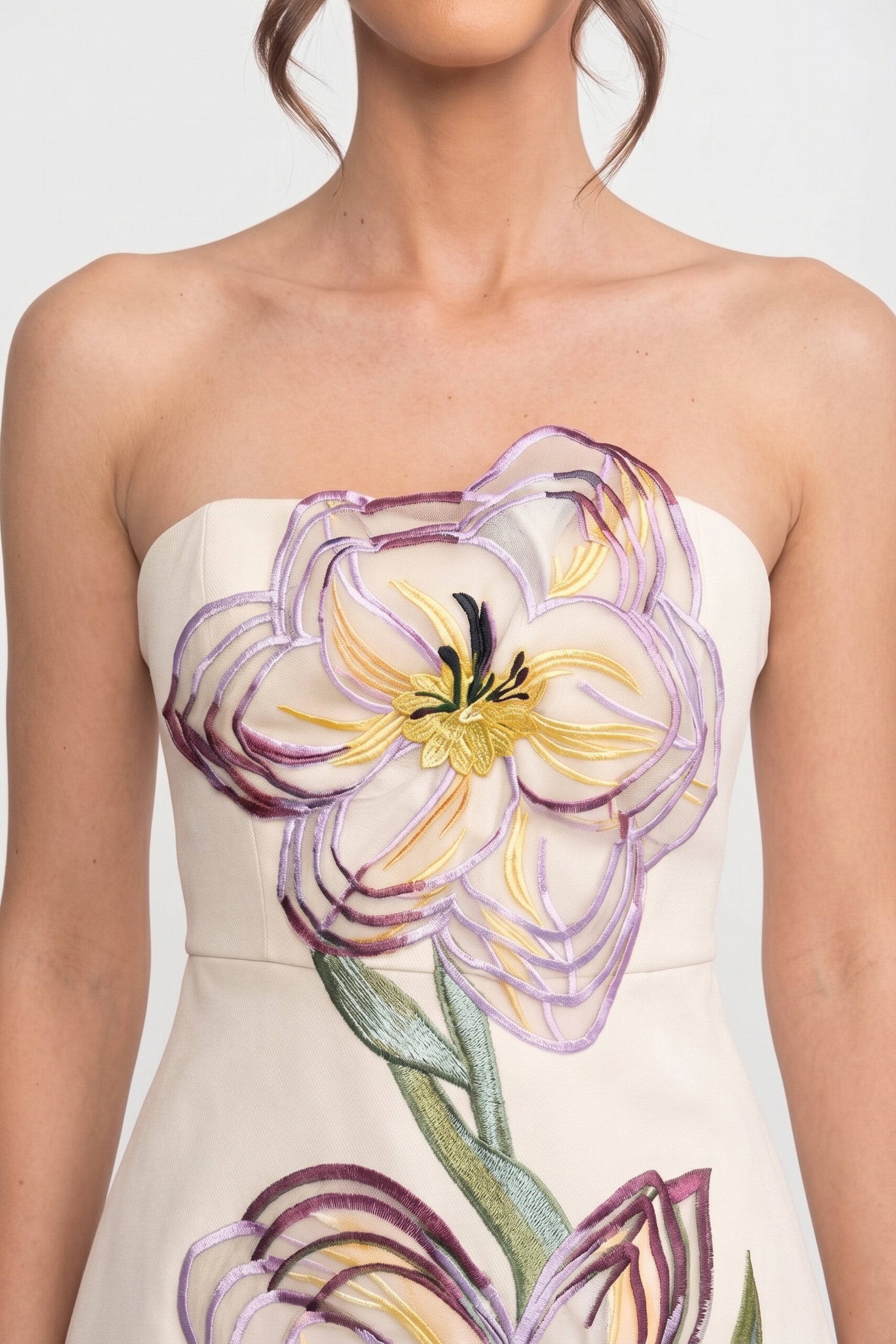 Rochie mini fără bretele cu aplicație florală 3D Iris - Alb 