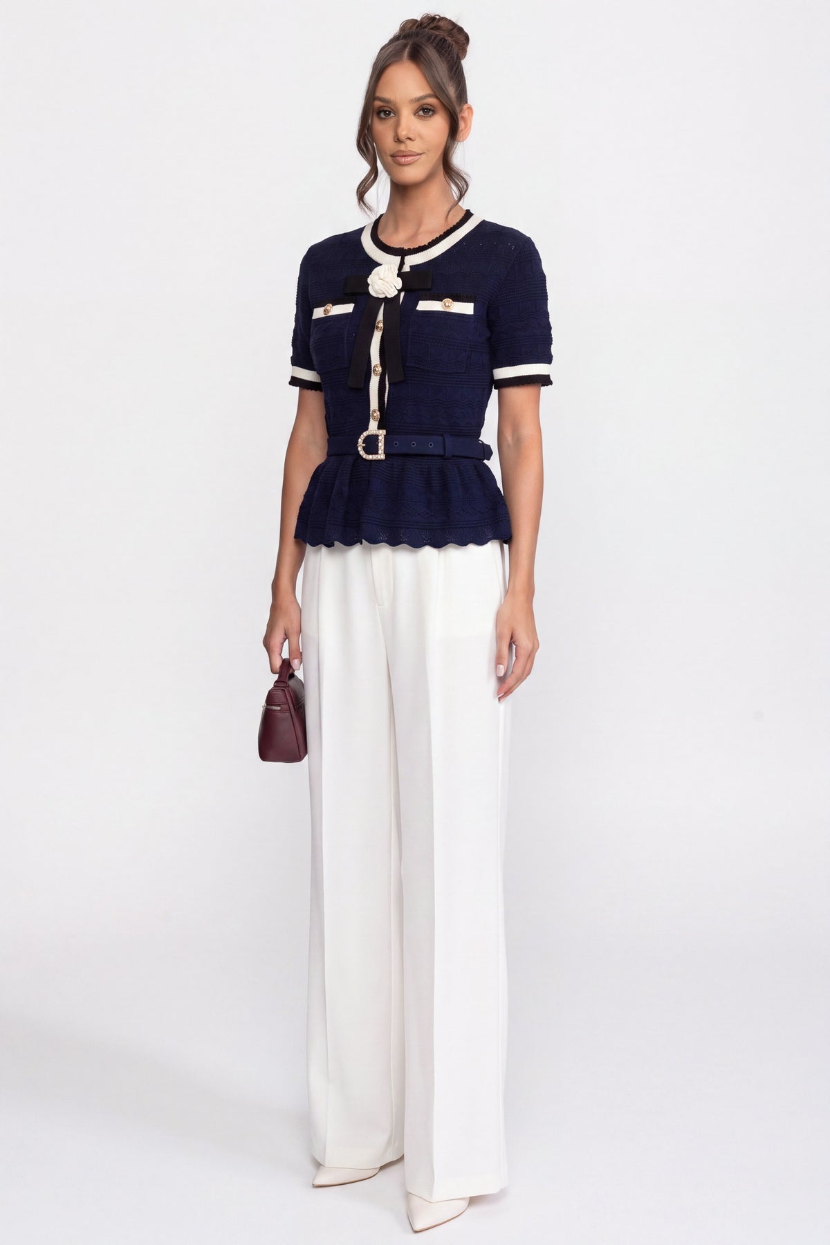 Top tricotat peplum cu guler sailor contrastant și nasturi cu perle - Navy 