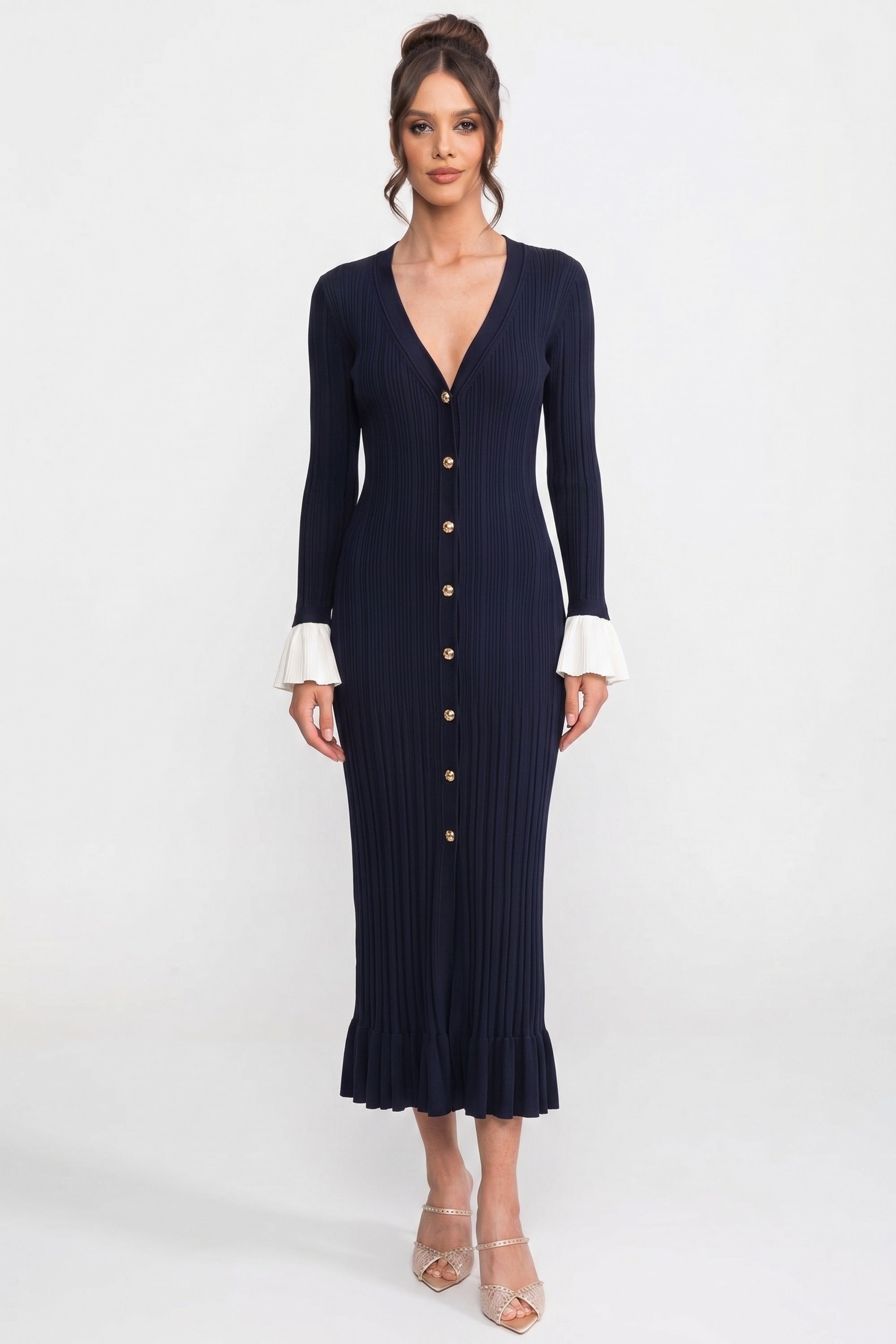 Rochie maxi tricotată plisată cu mânecă lungă, închidere frontală cu nasturi și manșete în contrast - Navy 