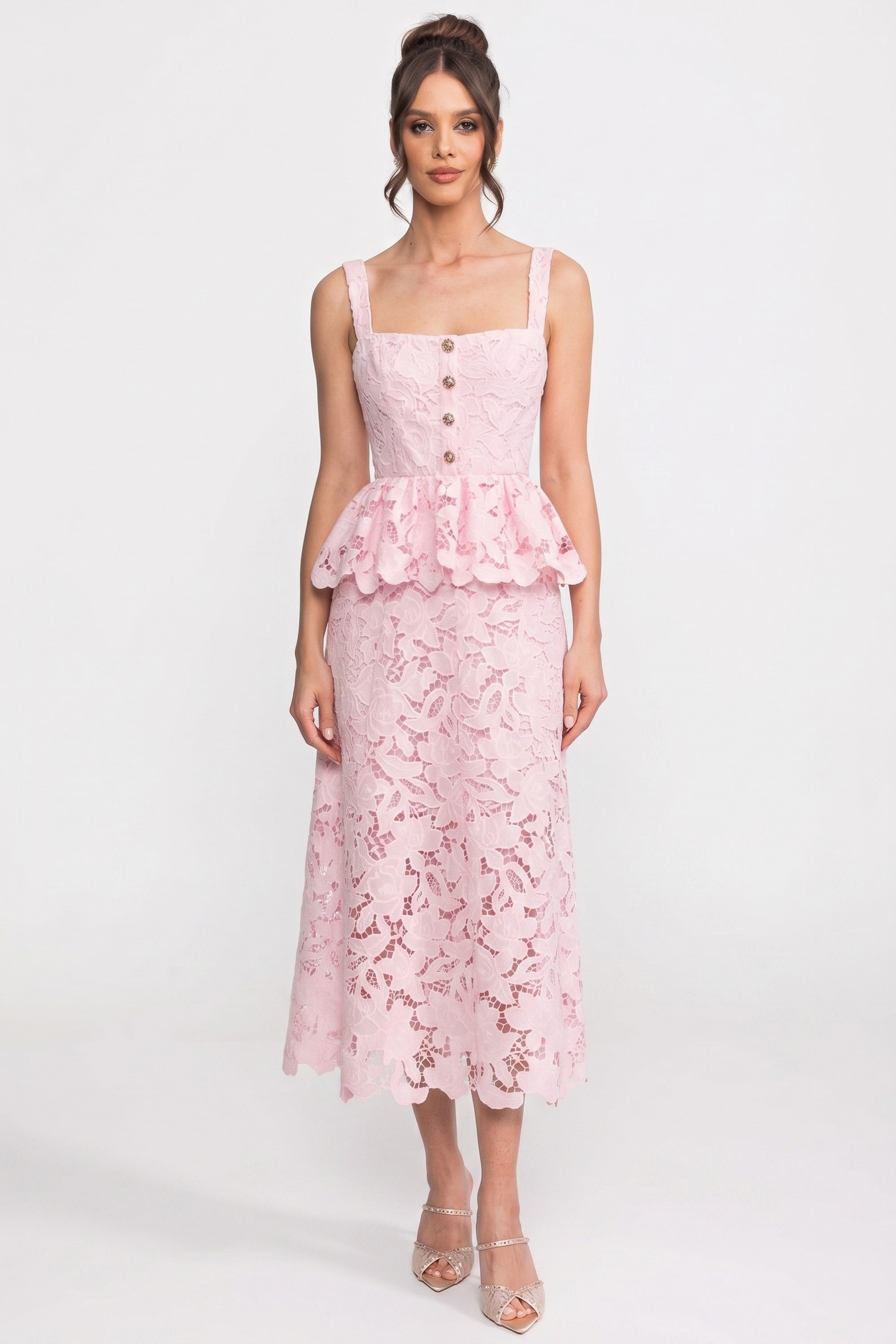 Rochie fără mâneci din dantelă cu peplum, fustă midi și nasturi aurii - Roz 