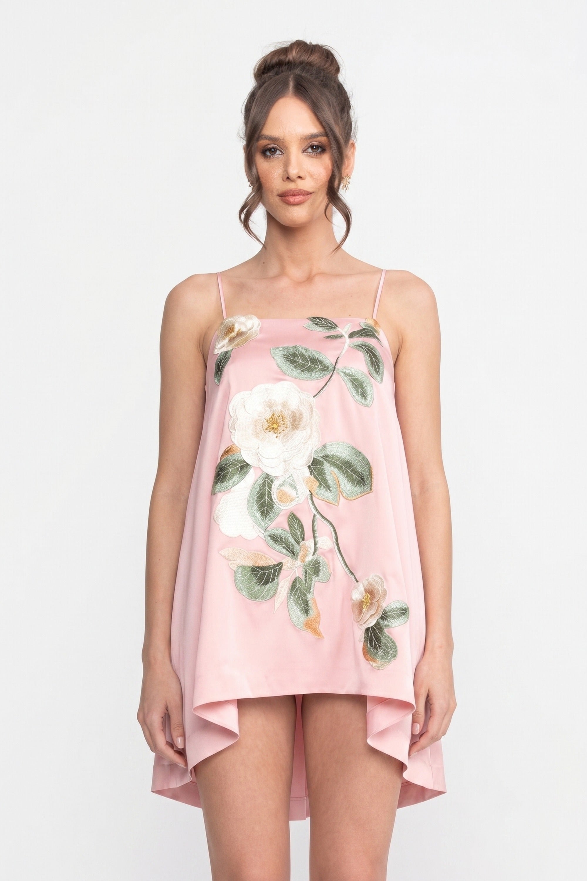 Rochie mini cu bretele spaghetti, cu aplicație florală 3D și fustă în linie A - roz 