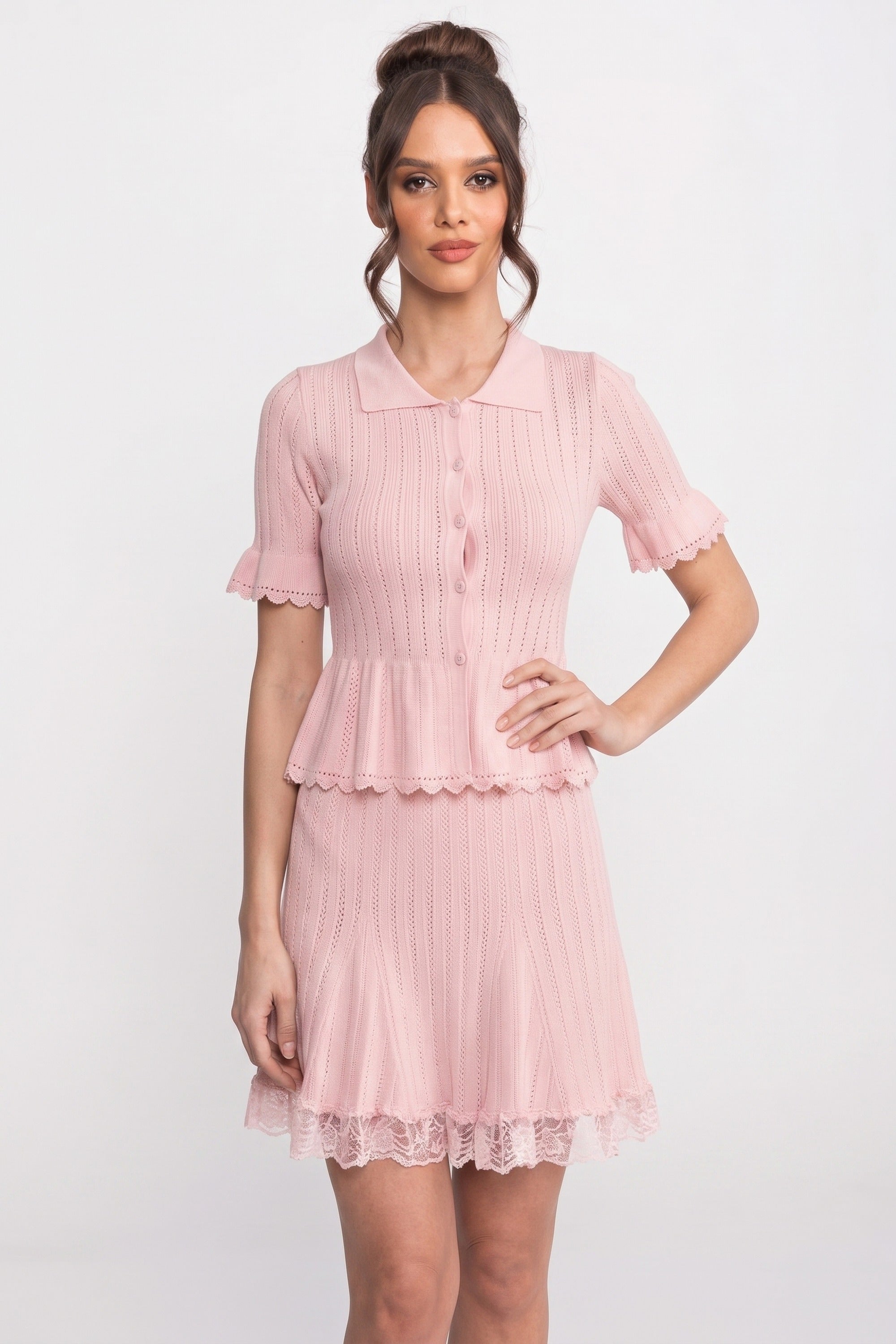 Rochie mini tricotată peplum cu guler Peter Pan și tiv din dantelă - roz 