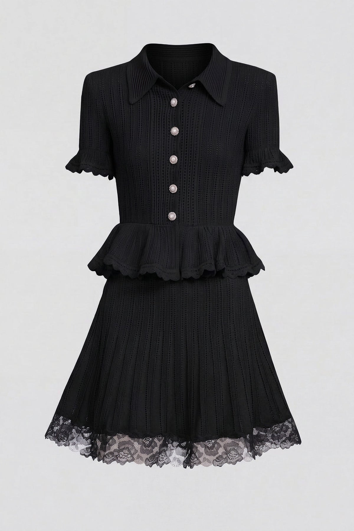 Rochie mini tricotată cu guler polo, cu top cu nasturi, talie peplum și tiv din dantelă - Negru 