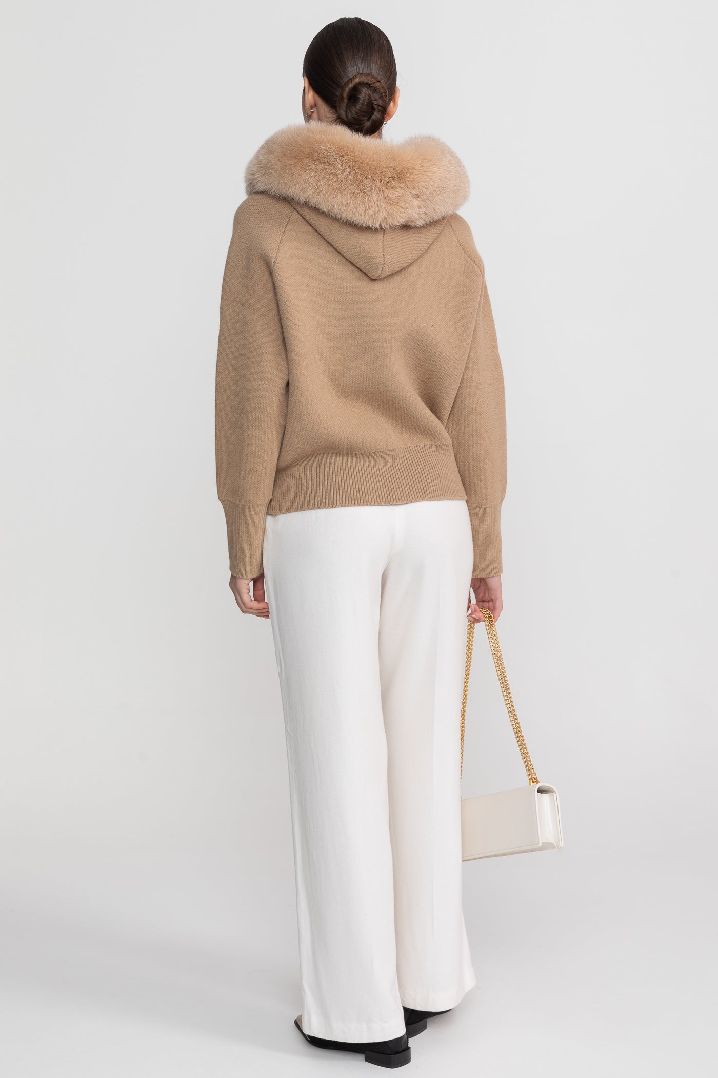 Hanorac din lână cu fermoar și guler din blană de vulpe – Maro 