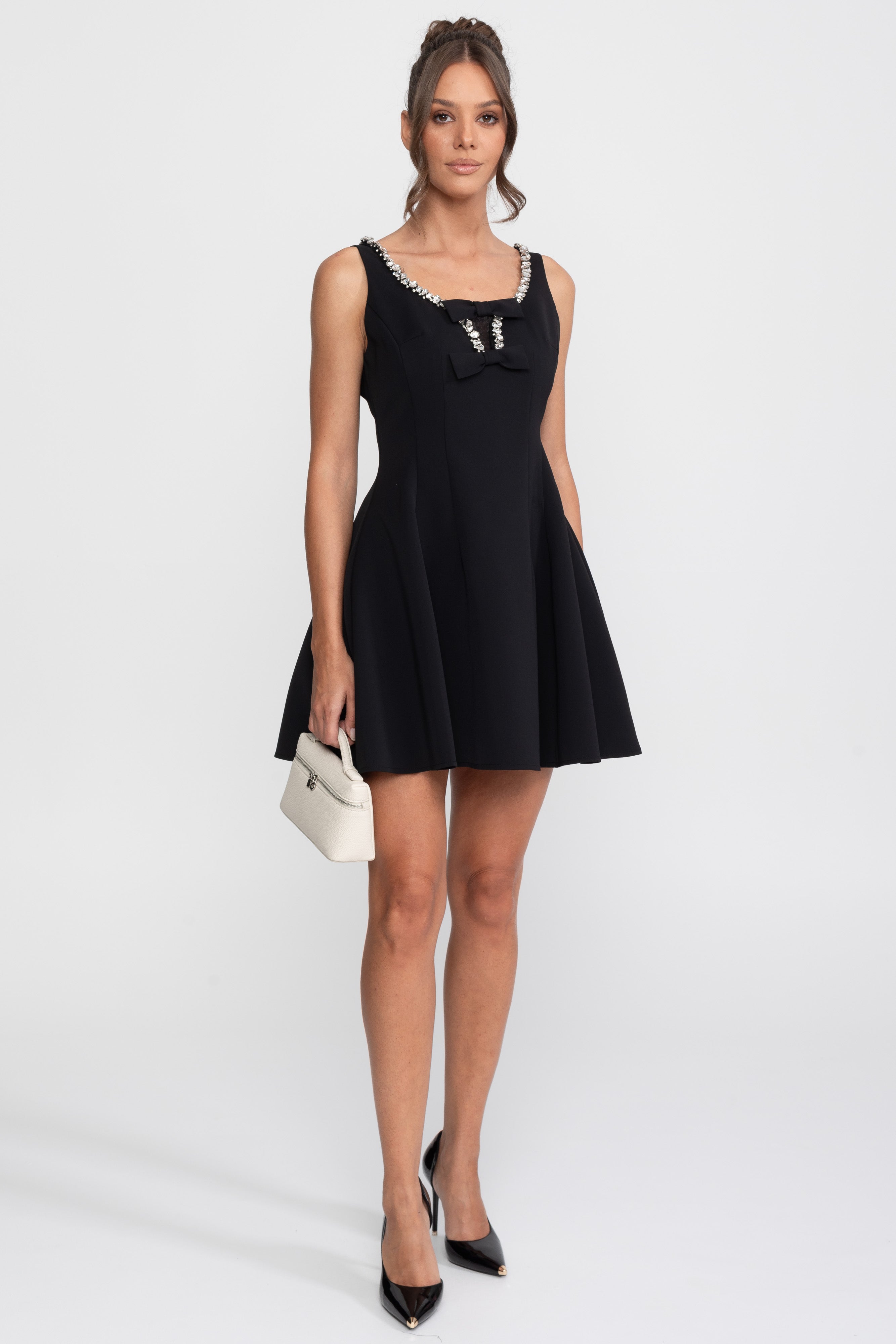 Rochie mini fit-and-flare cu garnitură de cristale și funde la piept - Negru 