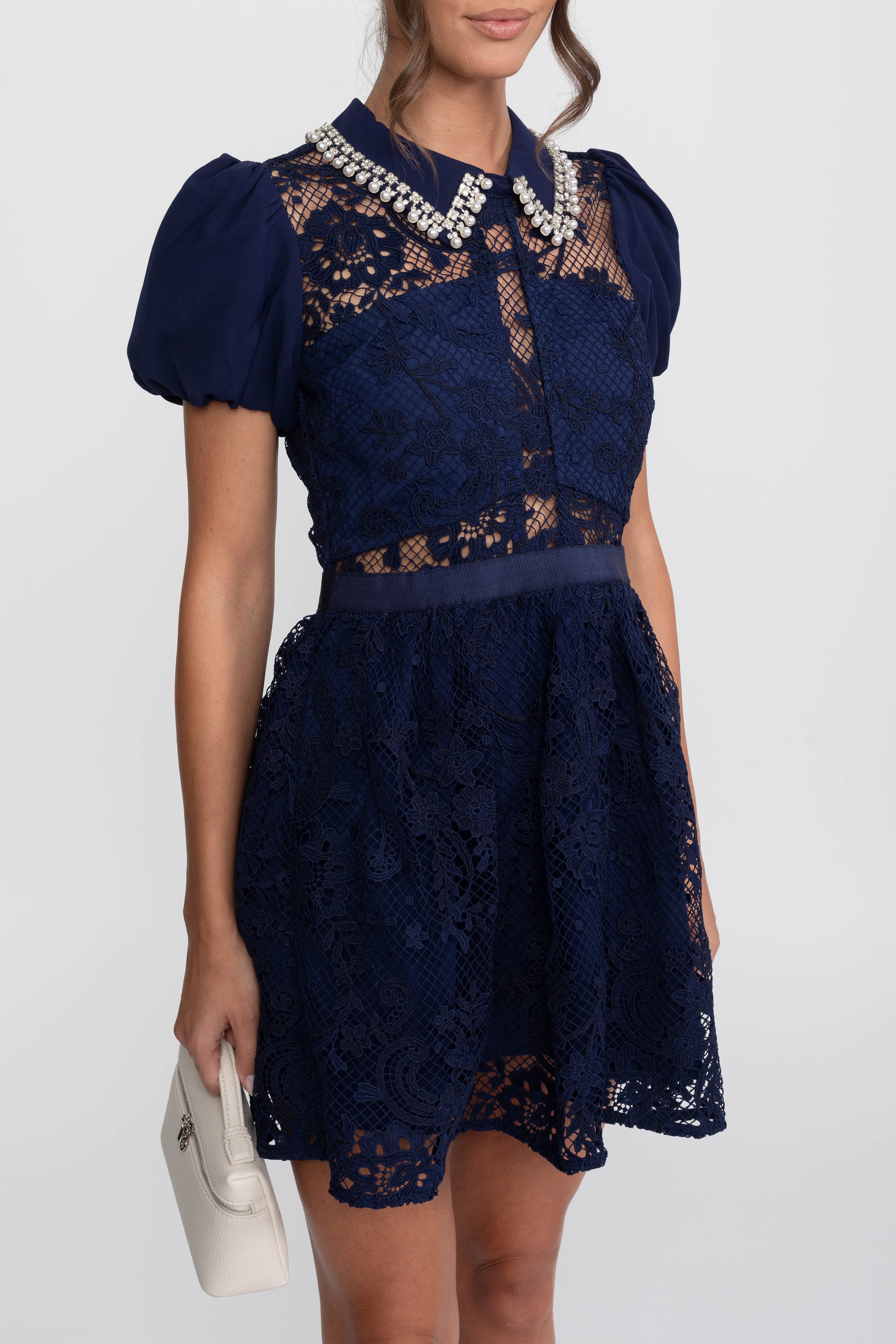 Rochie mini din dantelă cu mâneci bufante și guler cu perle - Navy 