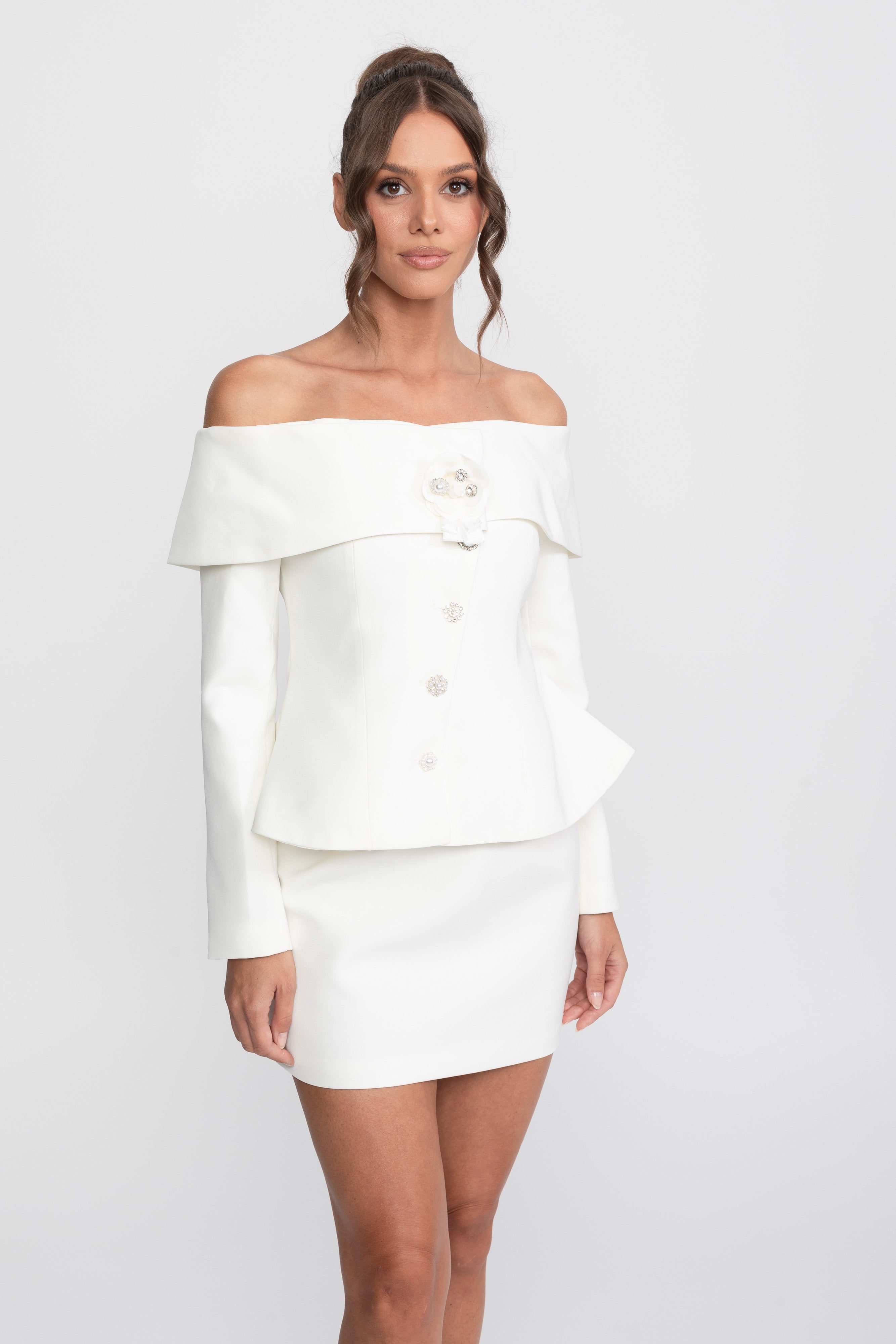 Set elegant coord cu top peplum off-shoulder și fustă mini - Alb 