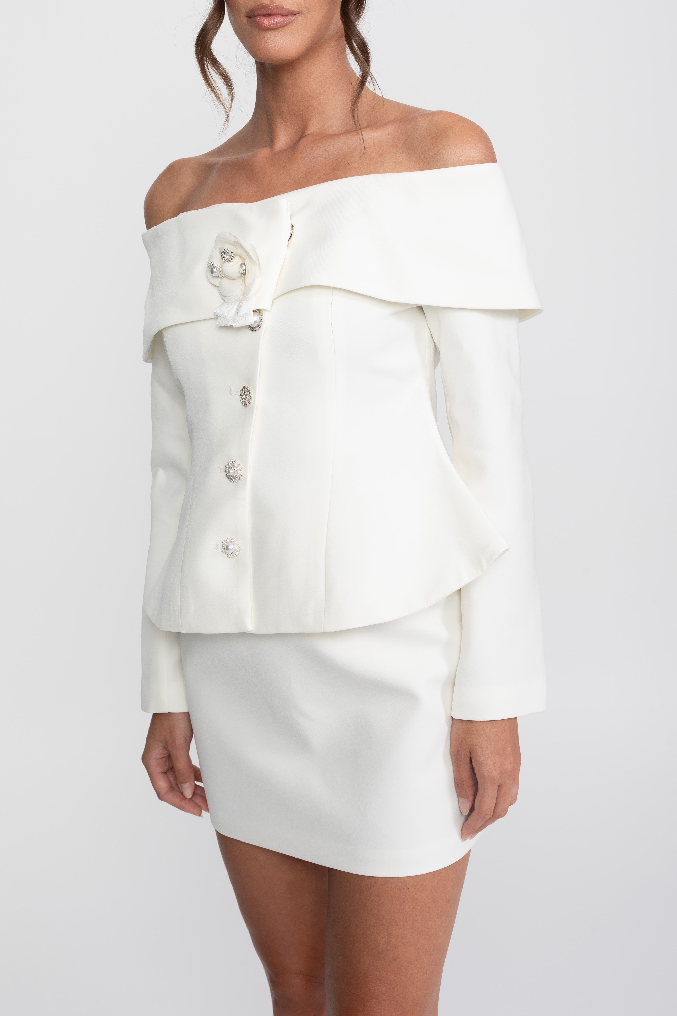 Set elegant coord cu top peplum off-shoulder și fustă mini - Alb 